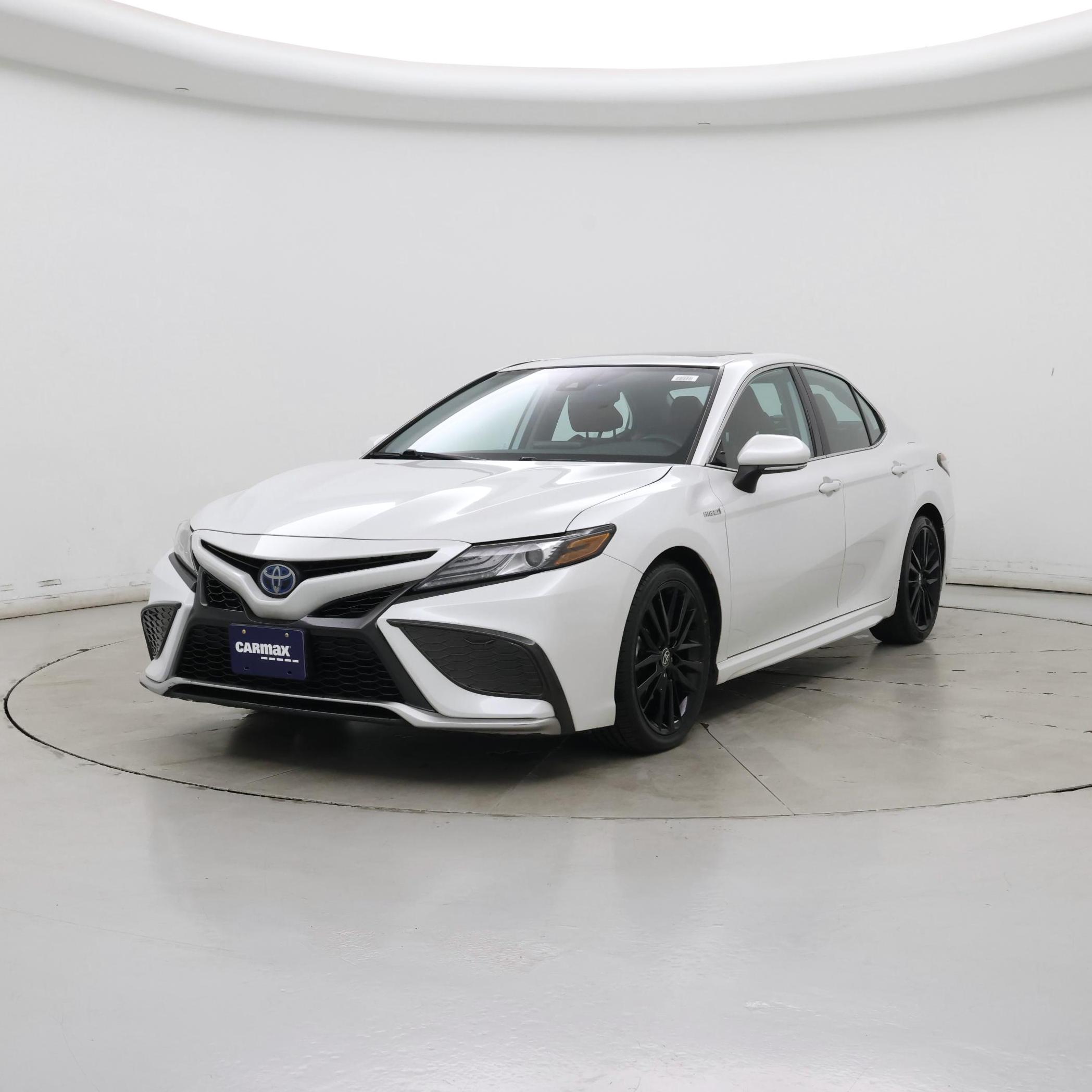 Thumbnail: 2021 Toyota Camry - 4