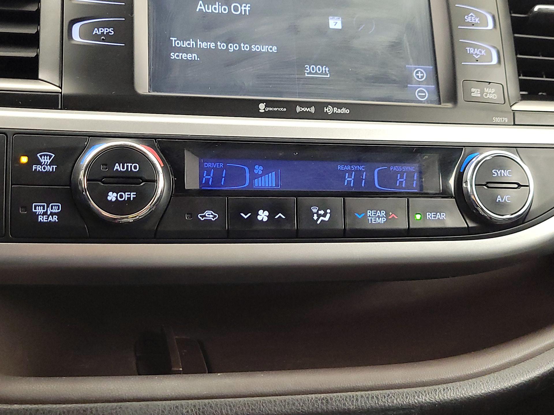 Thumbnail: 2018 Toyota Highlander - 16