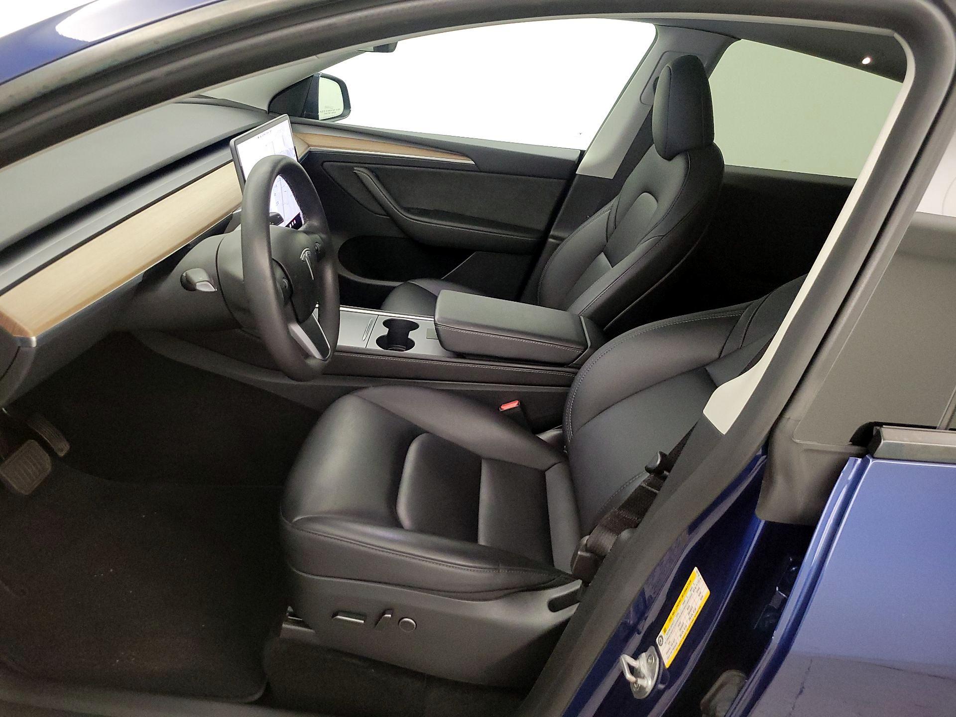 Thumbnail: 2023 Tesla Model Y - 11