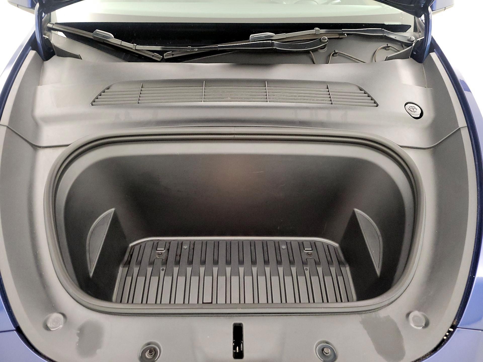 Thumbnail: 2023 Tesla Model Y - 20