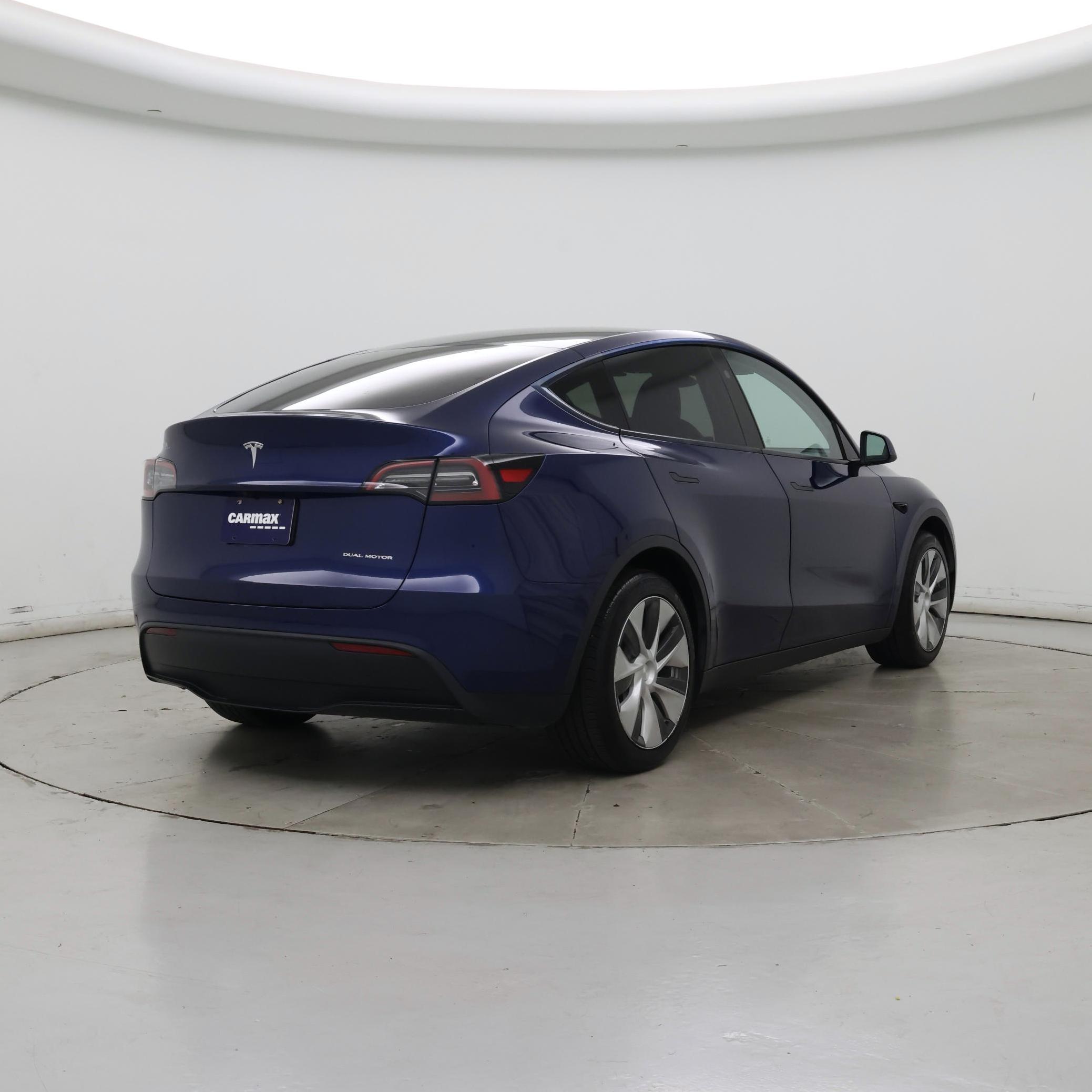 Thumbnail: 2023 Tesla Model Y - 8