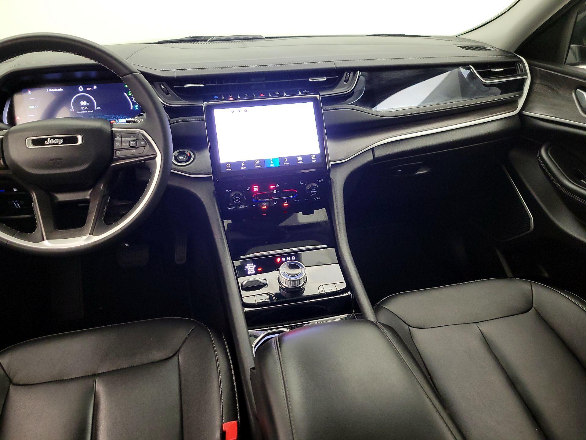 Thumbnail: 2022 Jeep Grand Cherokee - 9