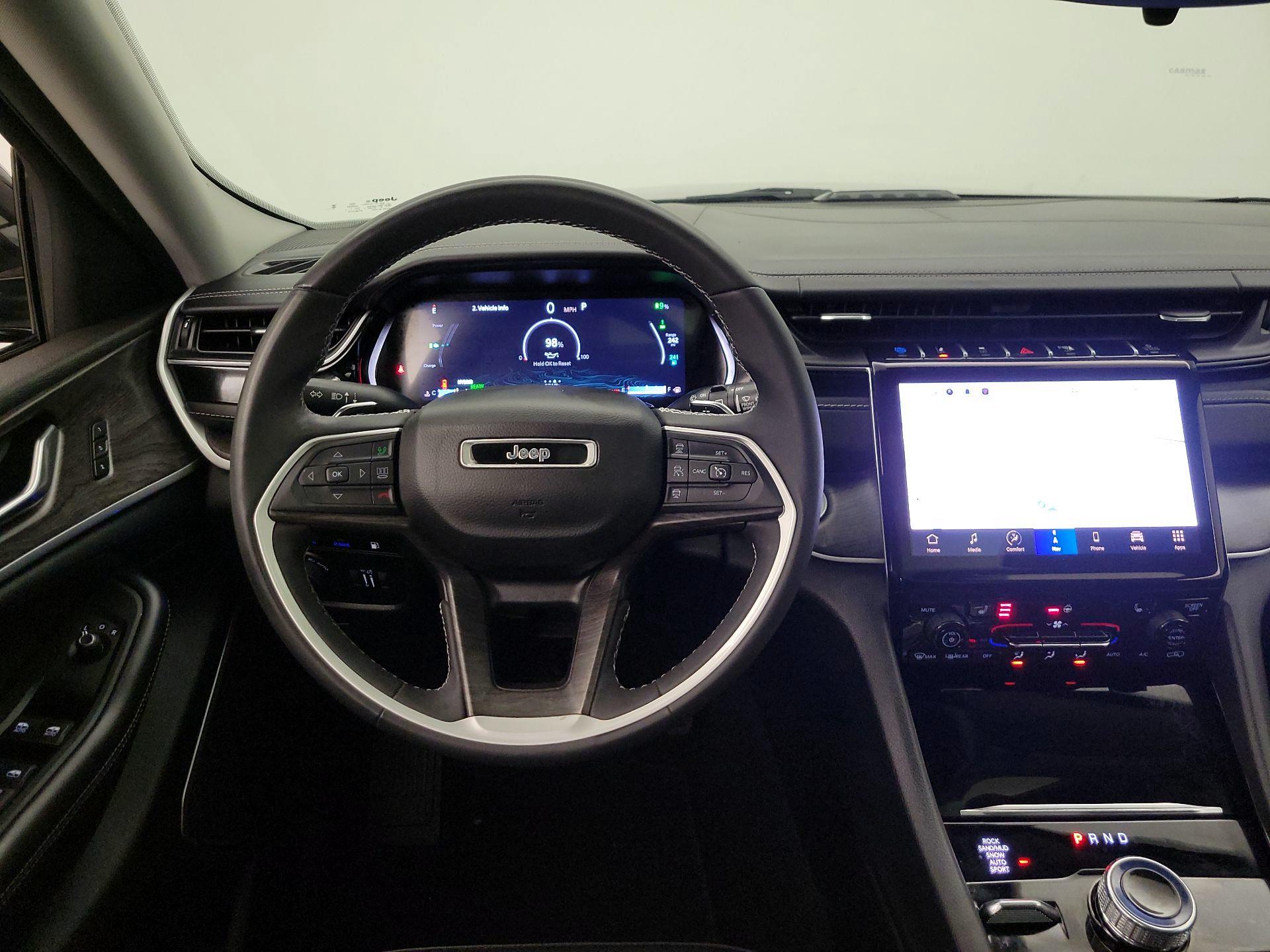 Thumbnail: 2022 Jeep Grand Cherokee - 10