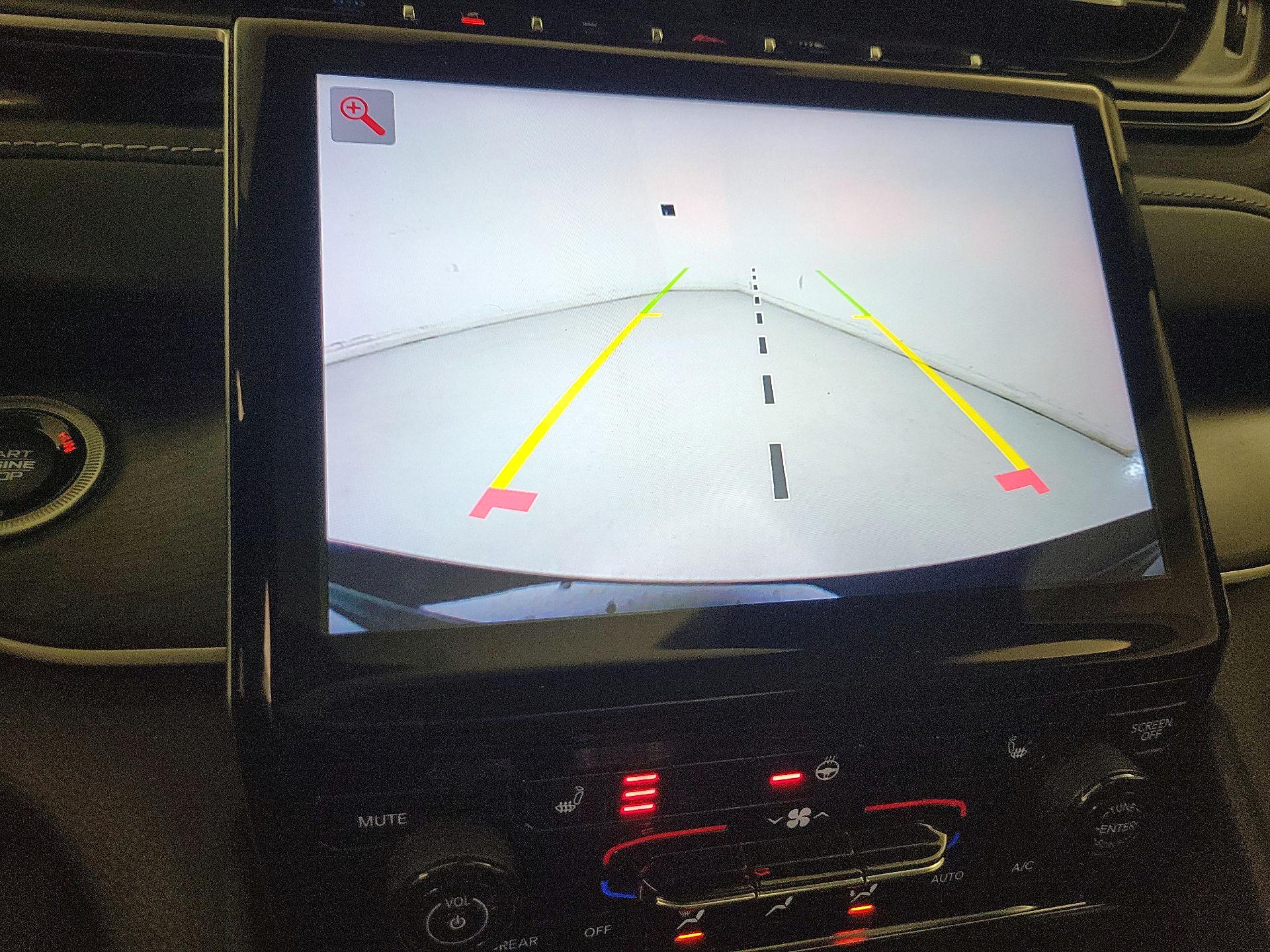 Thumbnail: 2022 Jeep Grand Cherokee - 15