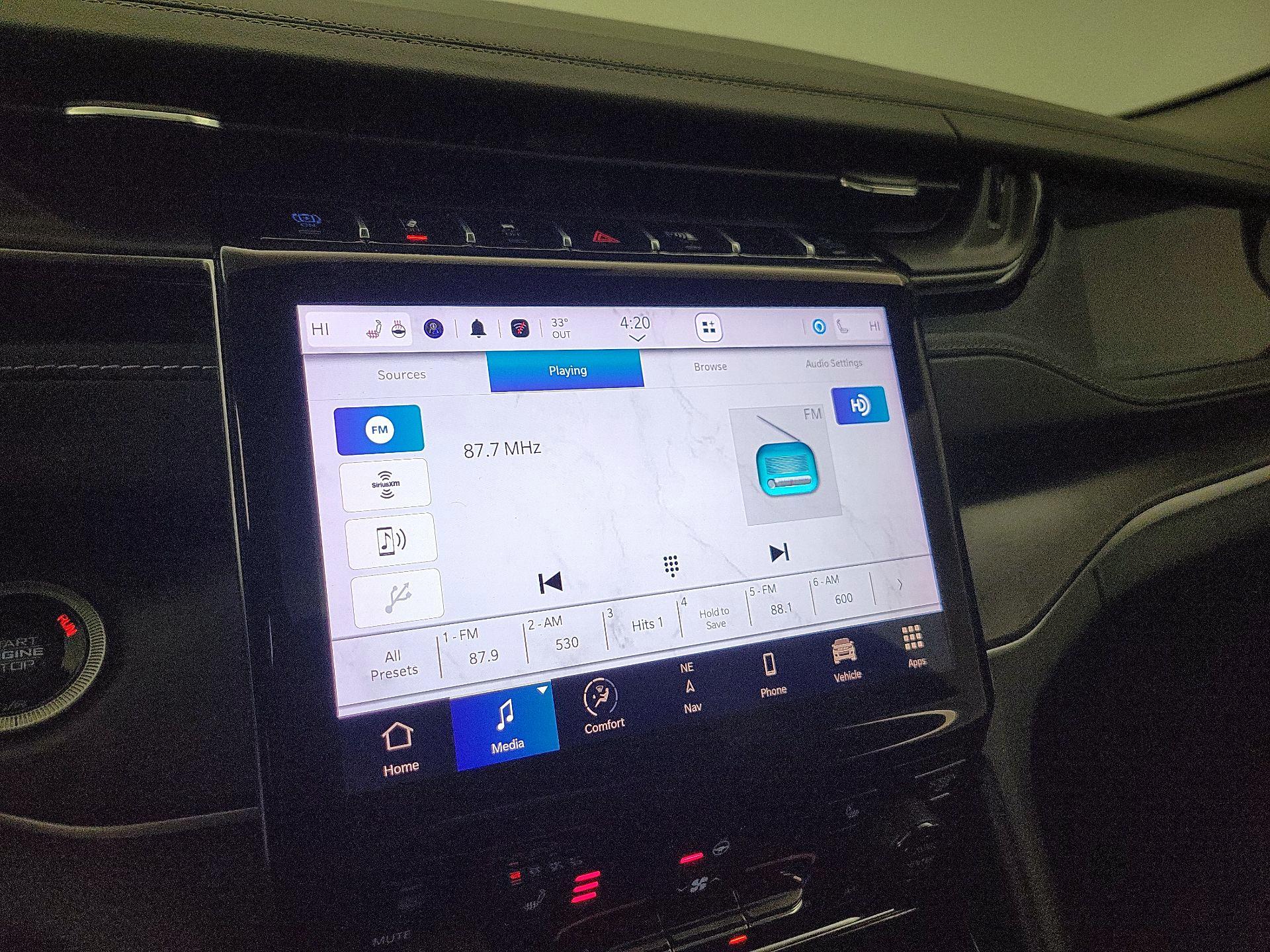 Thumbnail: 2022 Jeep Grand Cherokee - 16