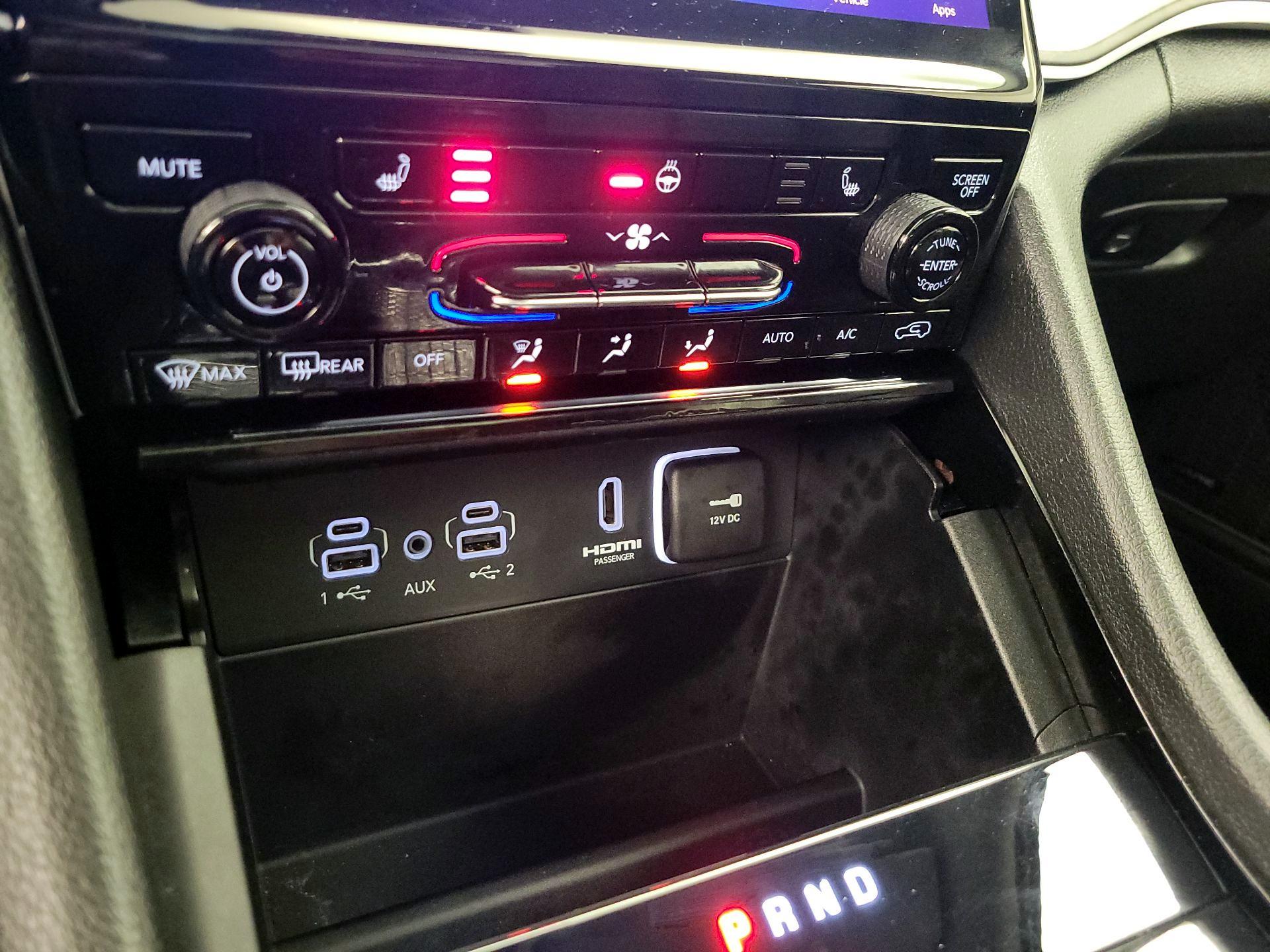 Thumbnail: 2022 Jeep Grand Cherokee - 17