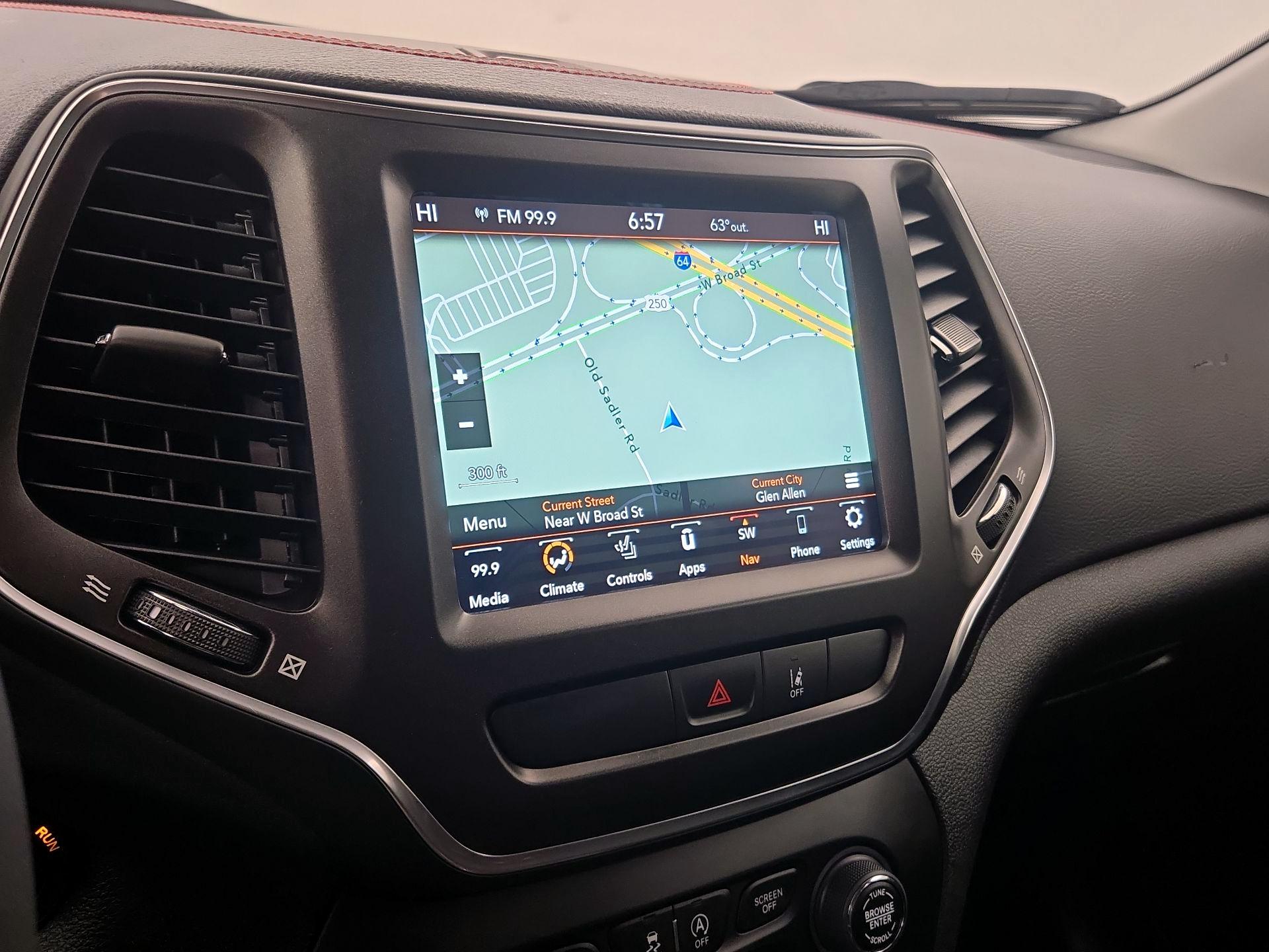 Thumbnail: 2022 Jeep Cherokee - 14