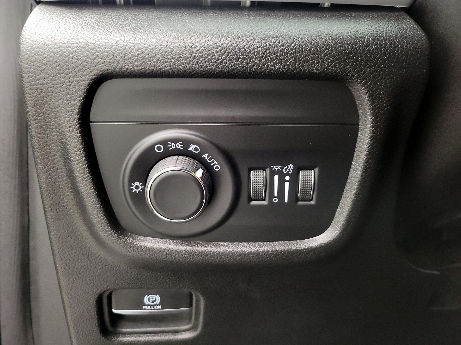 Thumbnail: 2023 Jeep Grand Cherokee L - 13