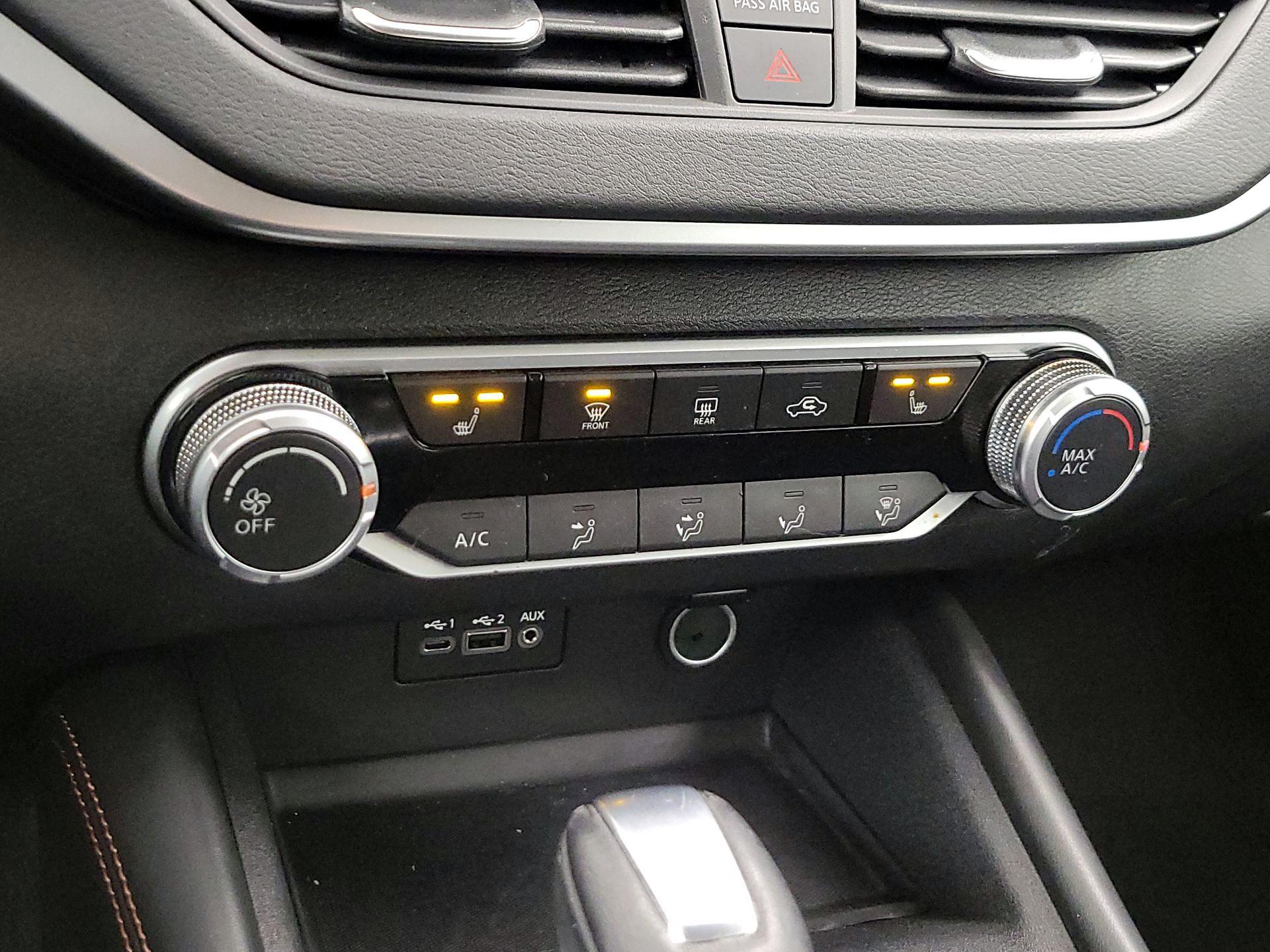 Thumbnail: 2021 Nissan Altima - 16