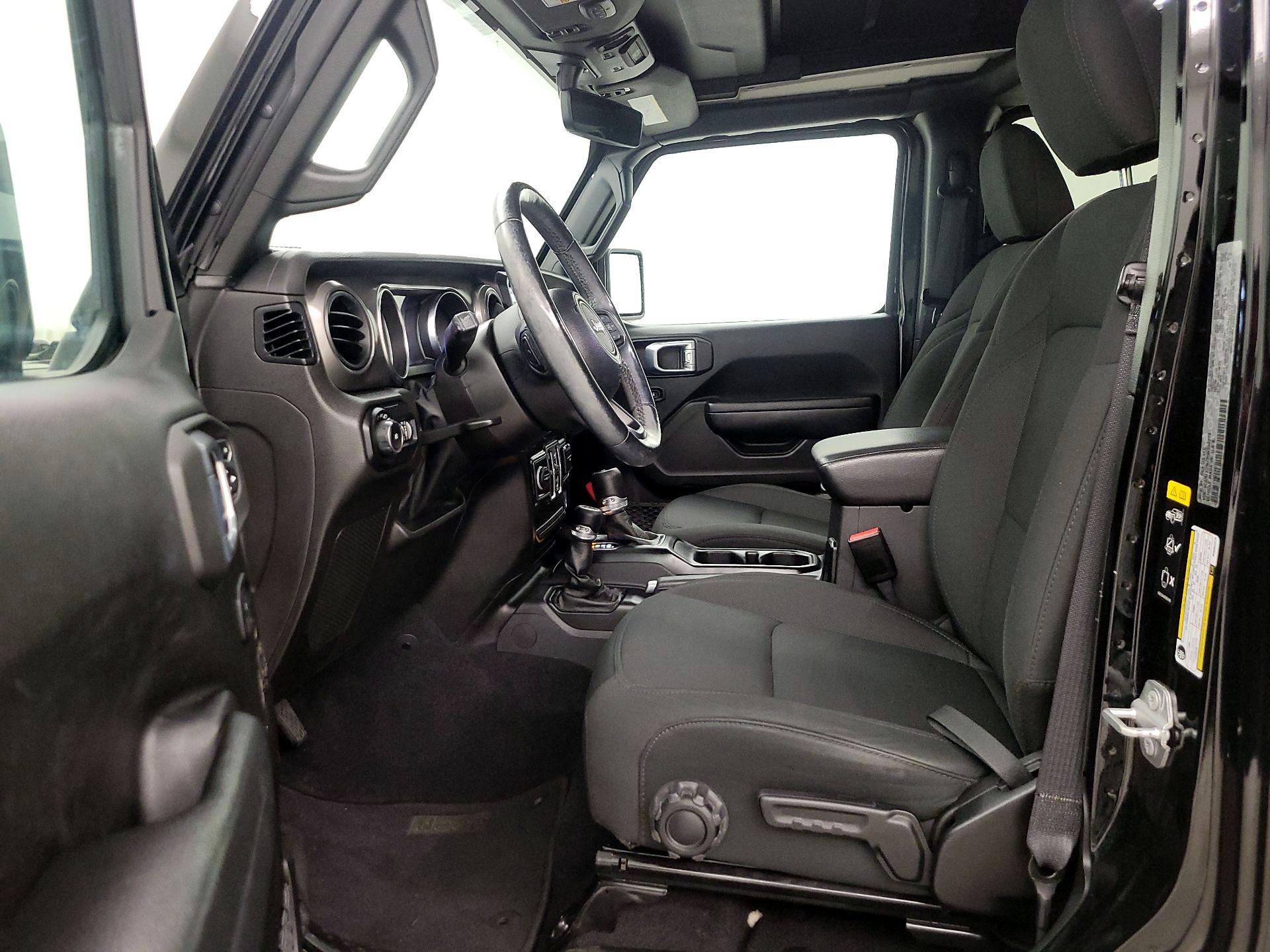 Thumbnail: 2021 Jeep Wrangler - 11