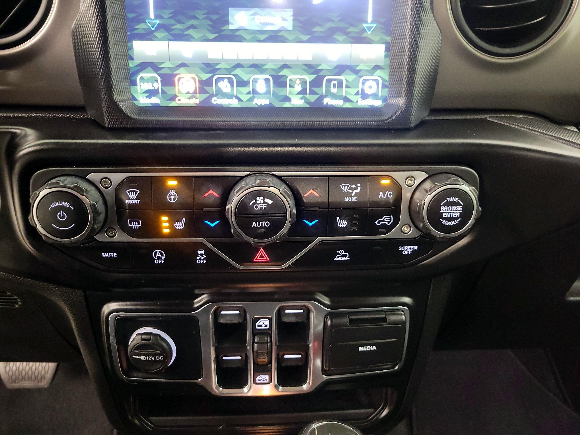 Thumbnail: 2021 Jeep Wrangler - 17