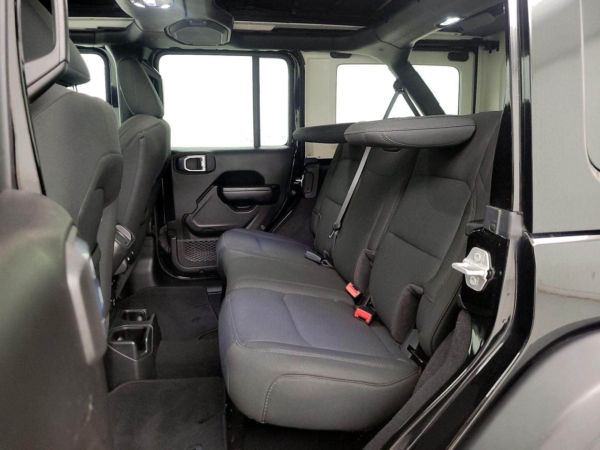 Thumbnail: 2021 Jeep Wrangler - 20