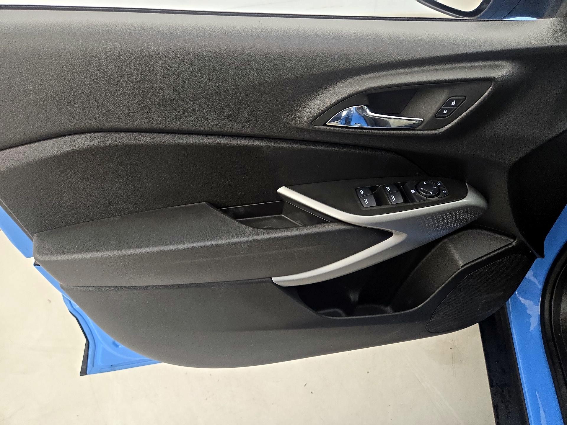 Thumbnail: 2024 Chevrolet Trax - 12