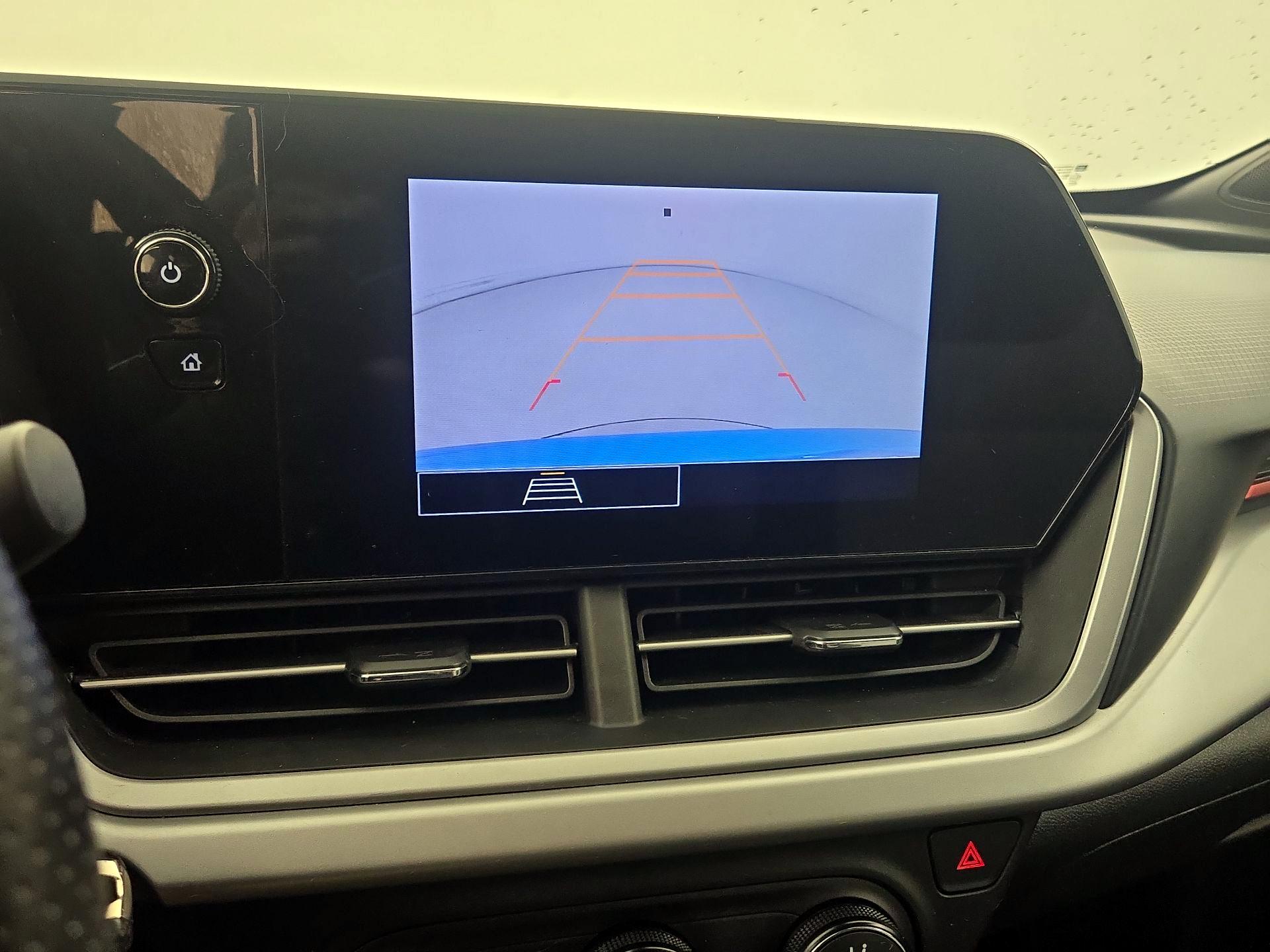 Thumbnail: 2024 Chevrolet Trax - 14