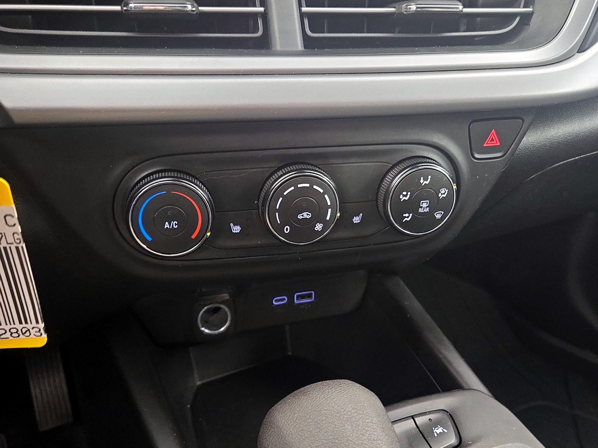 Thumbnail: 2024 Chevrolet Trax - 16