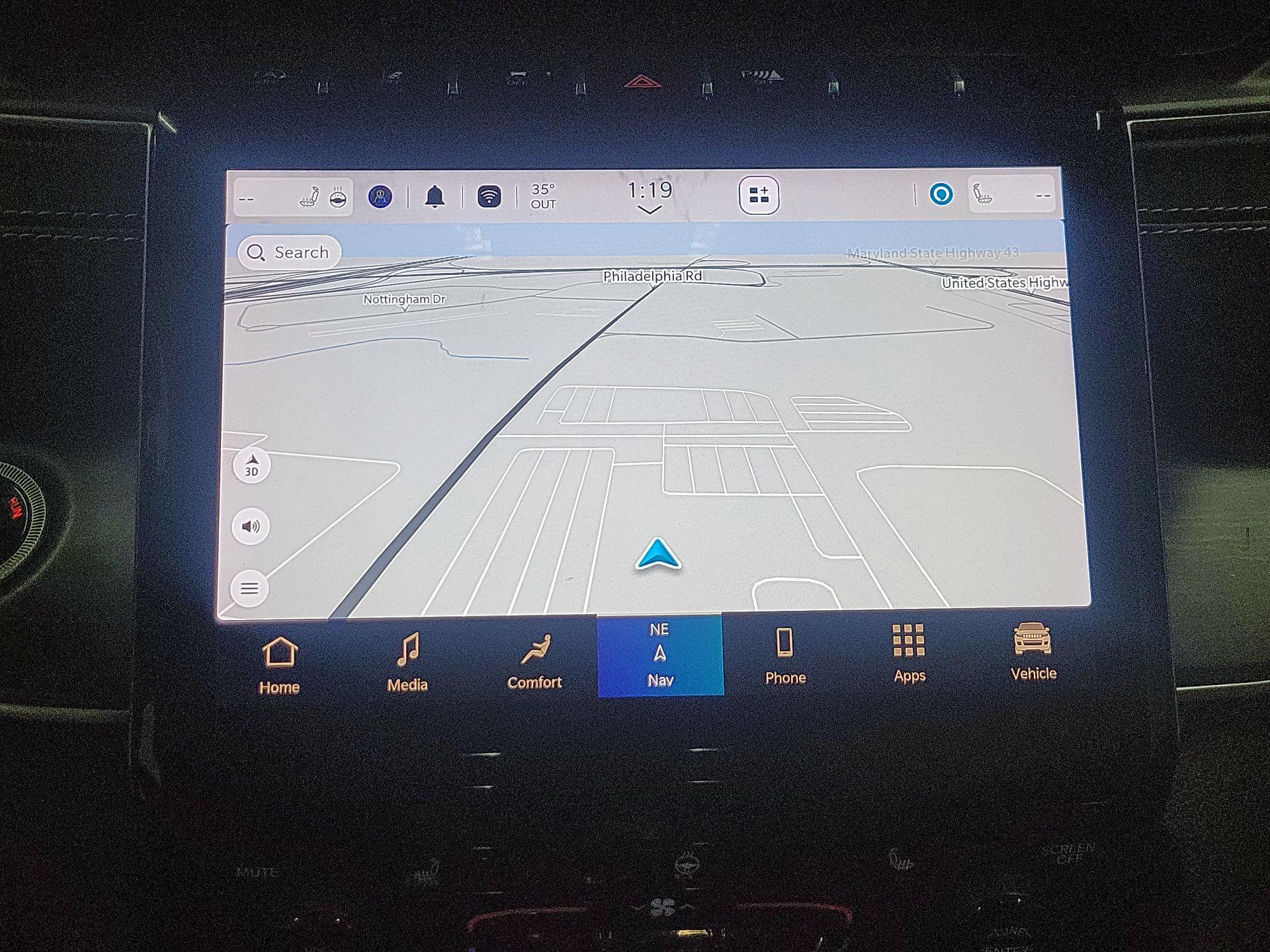 Thumbnail: 2023 Jeep Grand Cherokee - 14