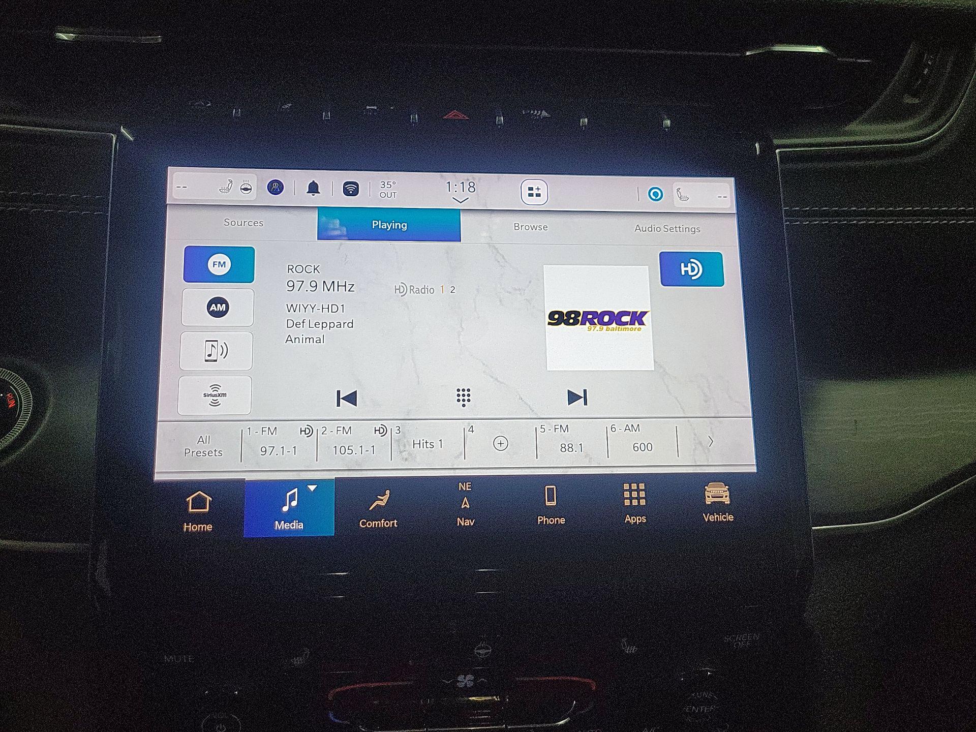 Thumbnail: 2023 Jeep Grand Cherokee - 16