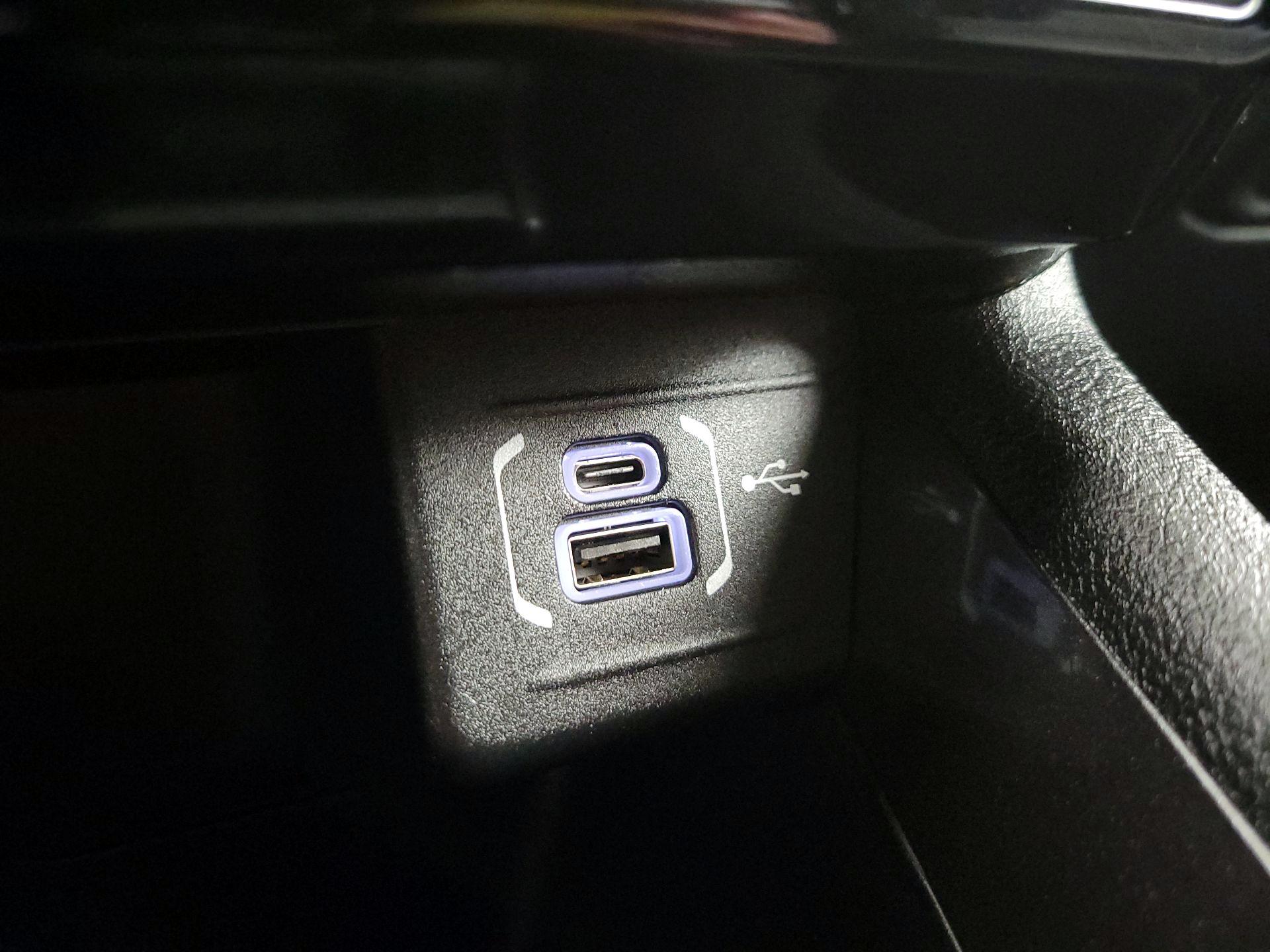 Thumbnail: 2023 Jeep Compass - 18