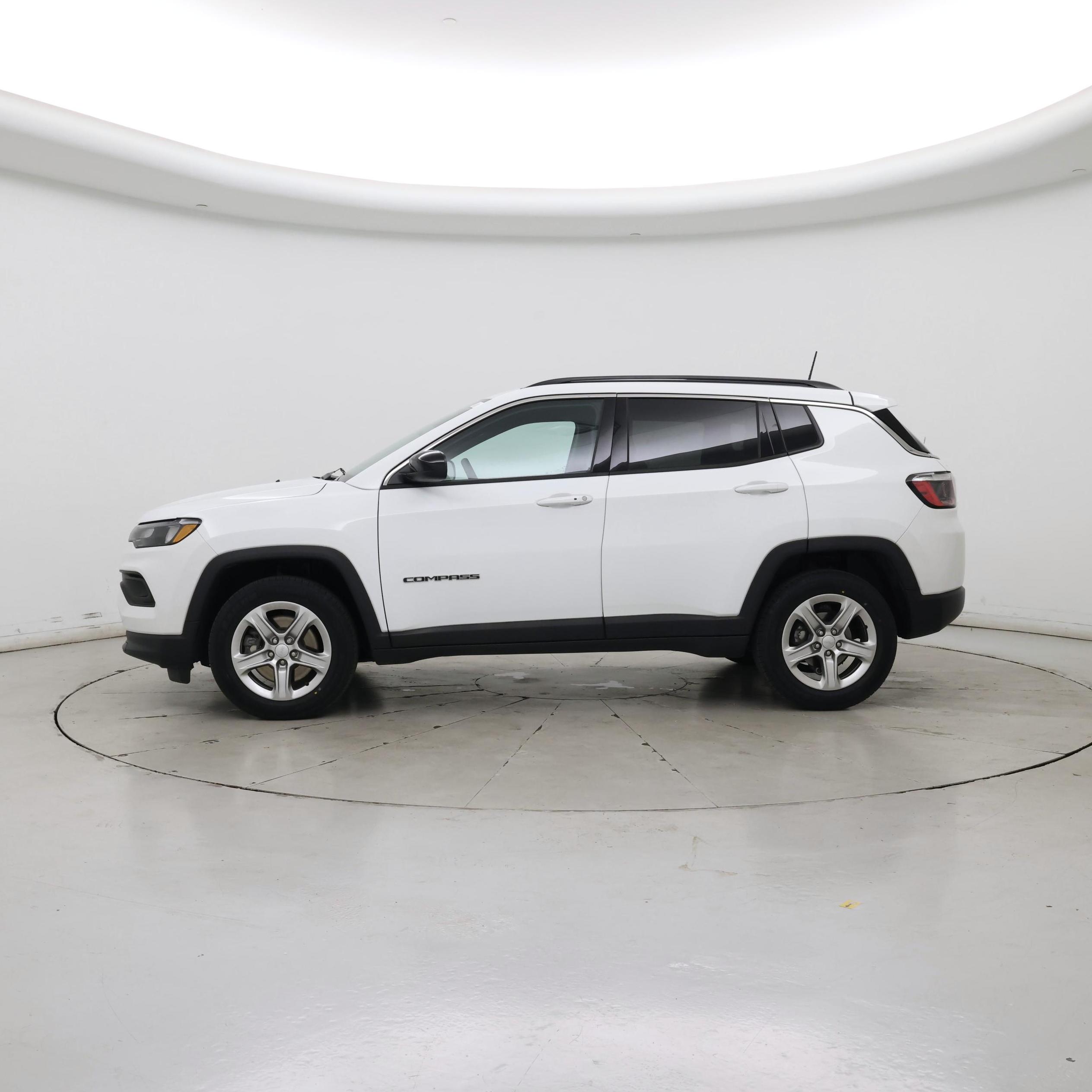 Thumbnail: 2023 Jeep Compass - 3