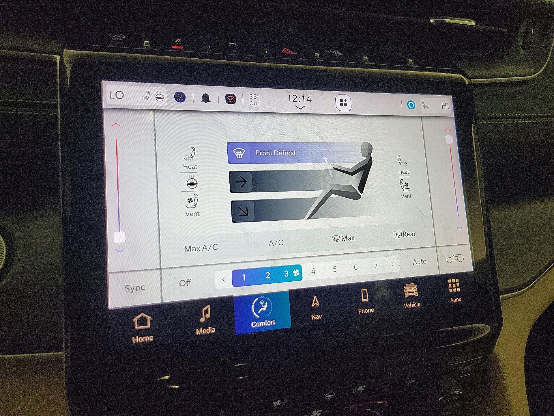 Thumbnail: 2023 Jeep Grand Cherokee - 17