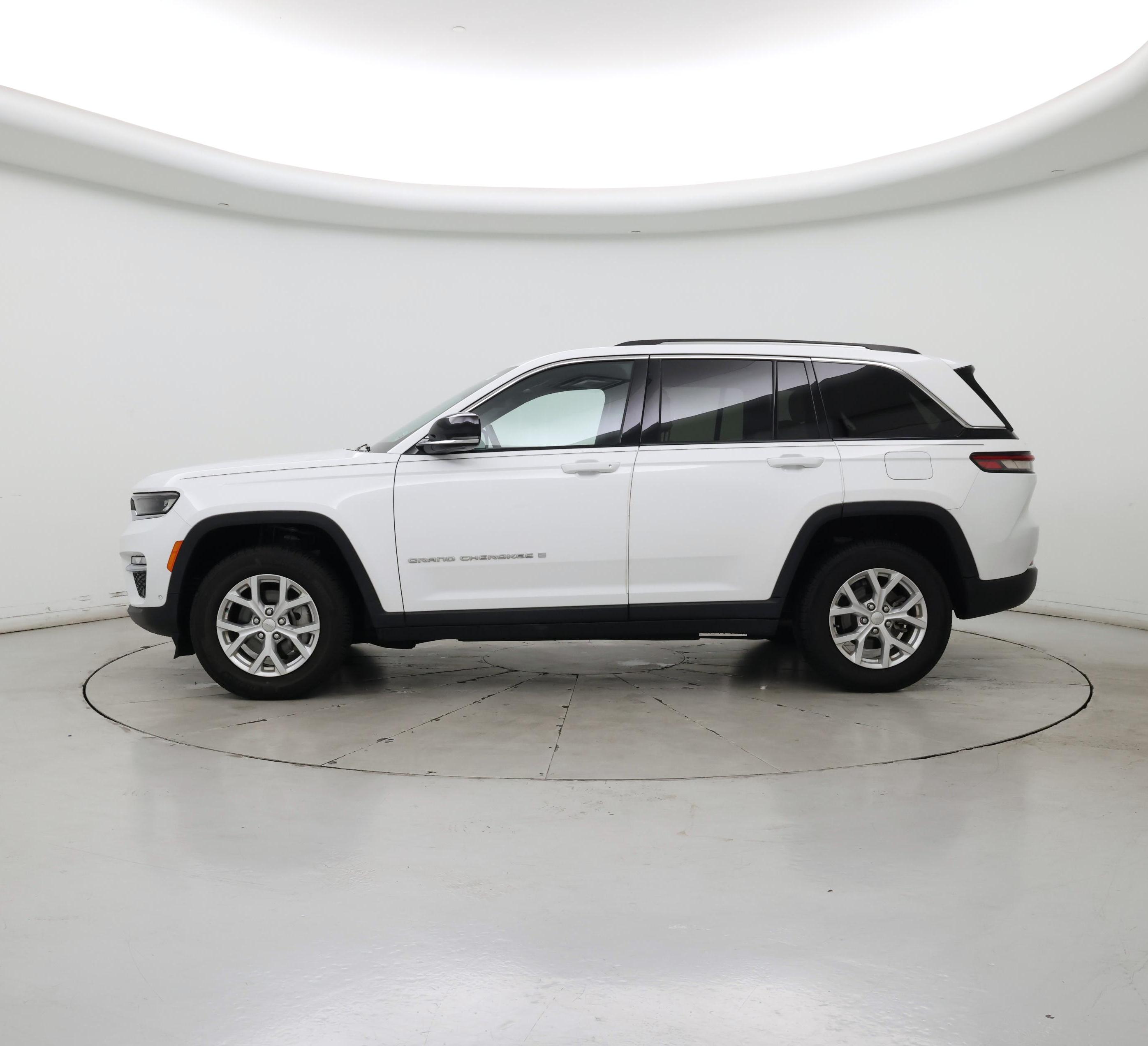 Thumbnail: 2023 Jeep Grand Cherokee - 3