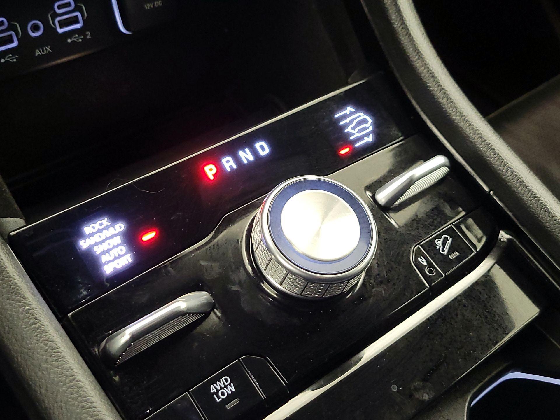 Thumbnail: 2023 Jeep Grand Cherokee L - 18