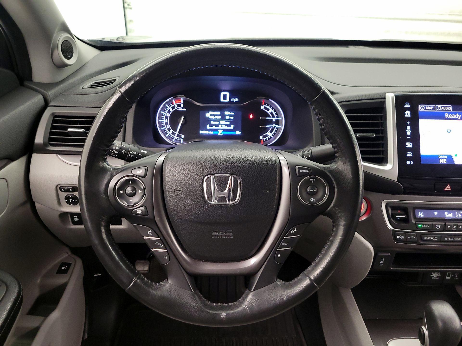 Thumbnail: 2017 Honda Ridgeline - 10