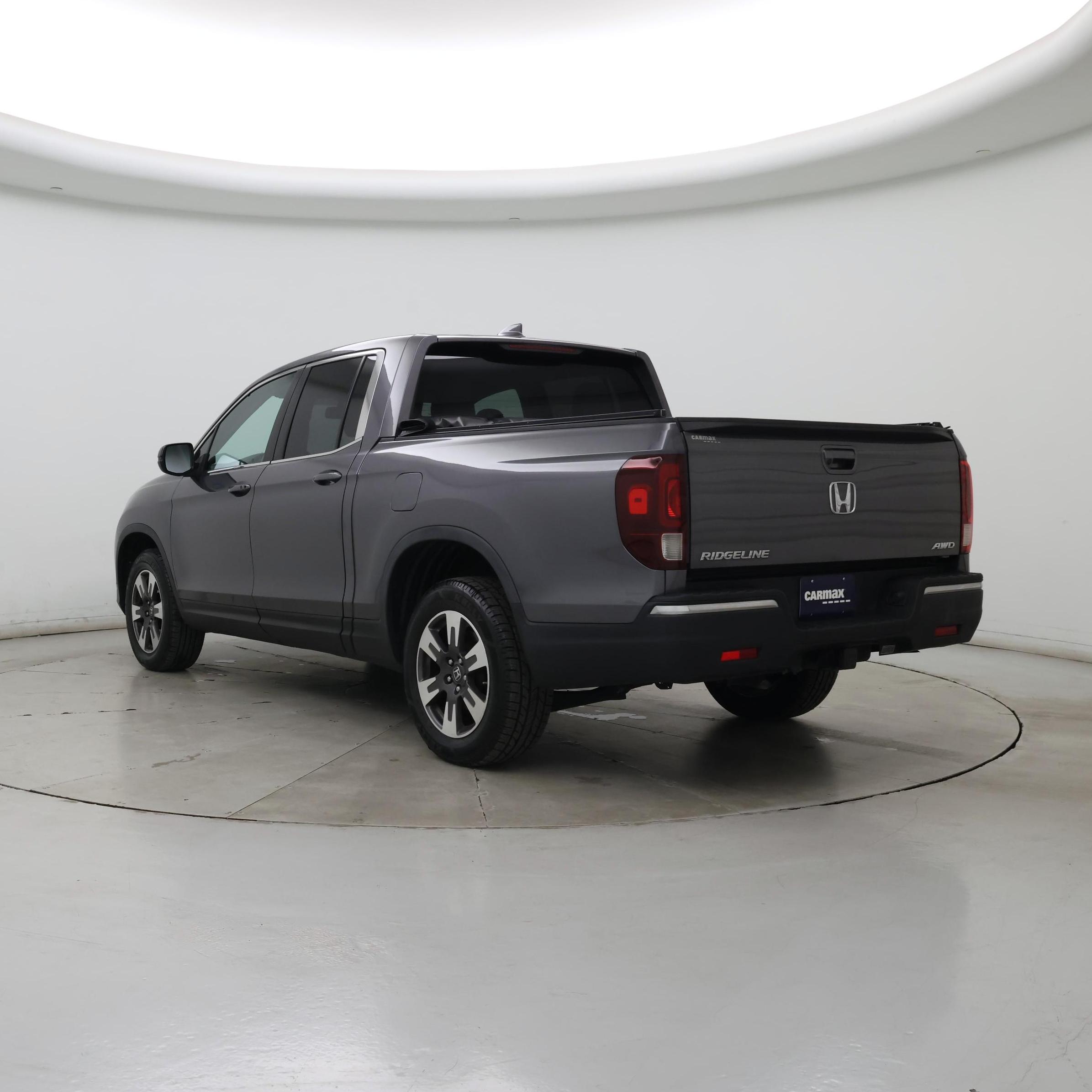 Thumbnail: 2017 Honda Ridgeline - 2
