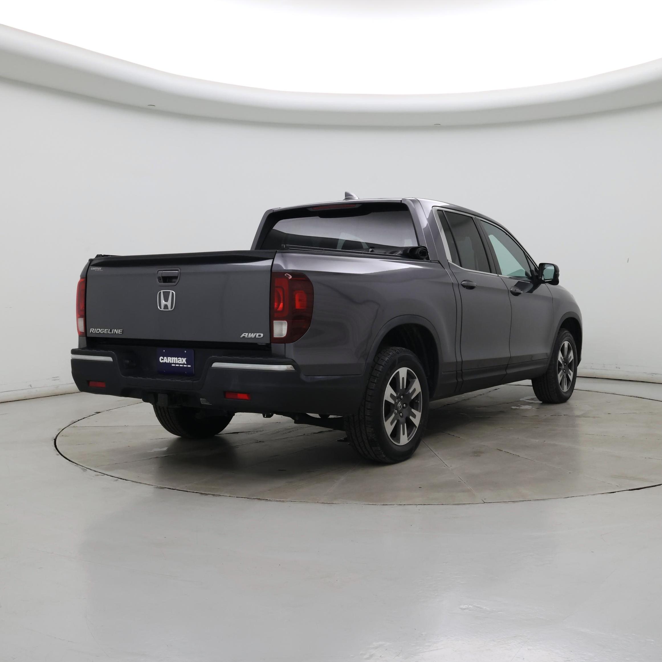 Thumbnail: 2017 Honda Ridgeline - 8
