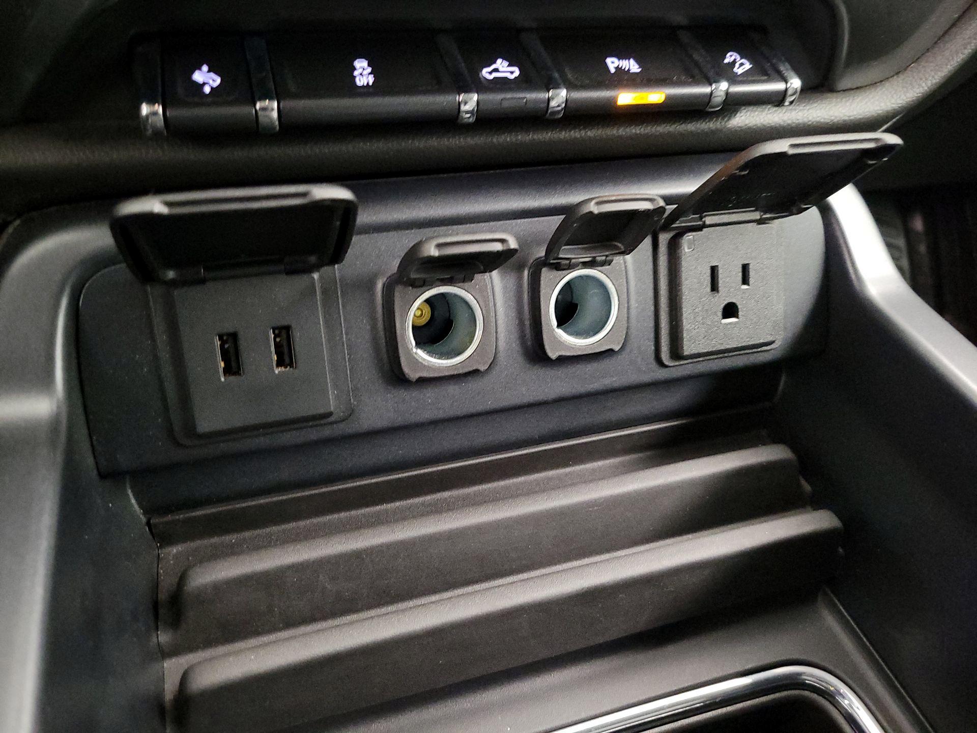 Thumbnail: 2016 Chevrolet Silverado 1500 - 19