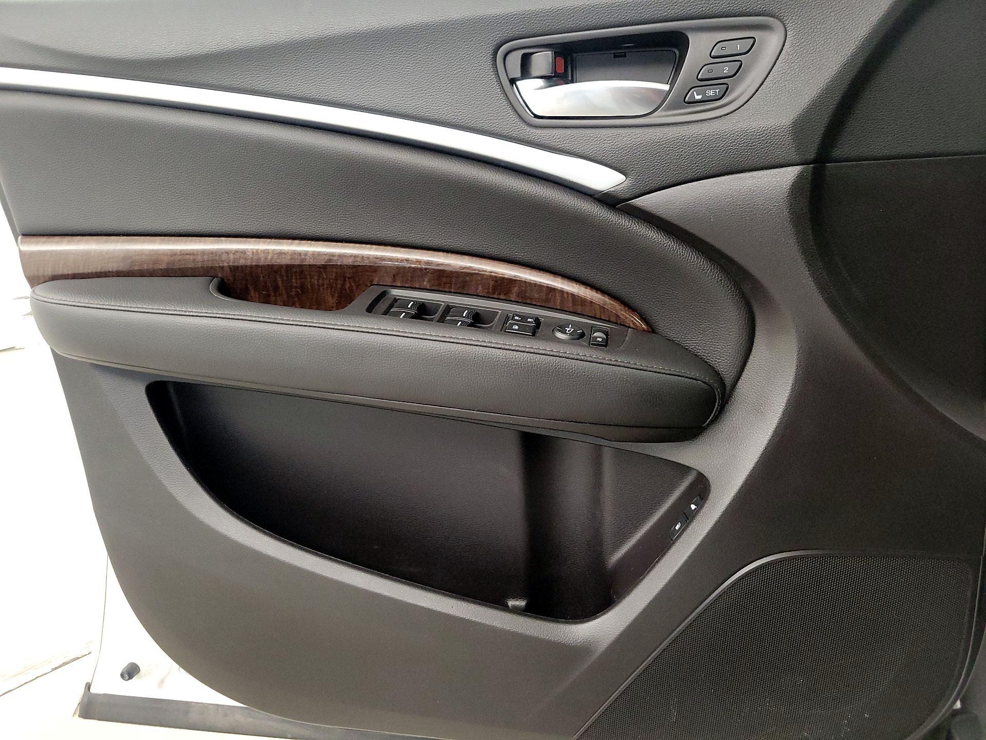 Thumbnail: 2020 Acura MDX - 12