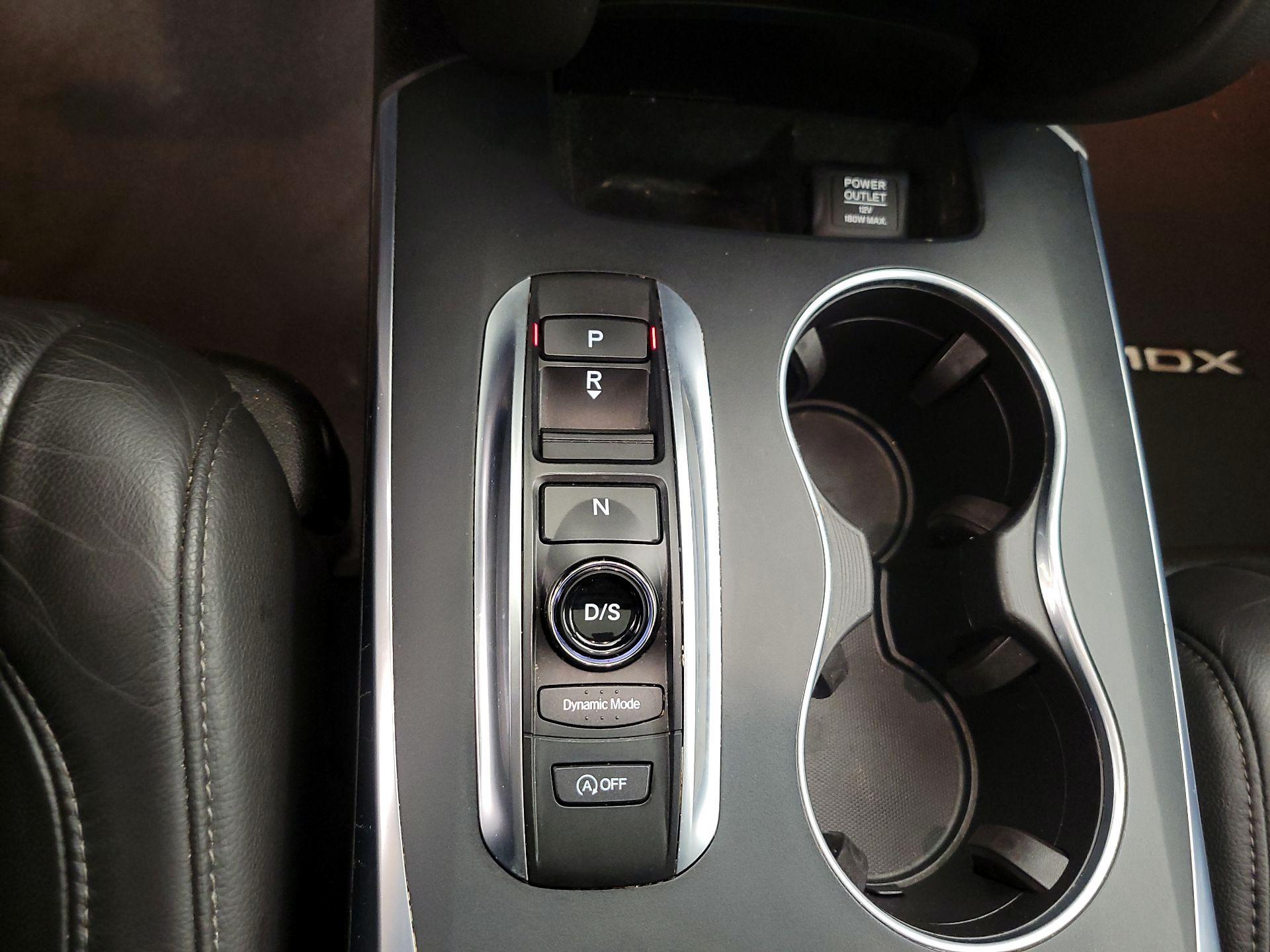 Thumbnail: 2020 Acura MDX - 17