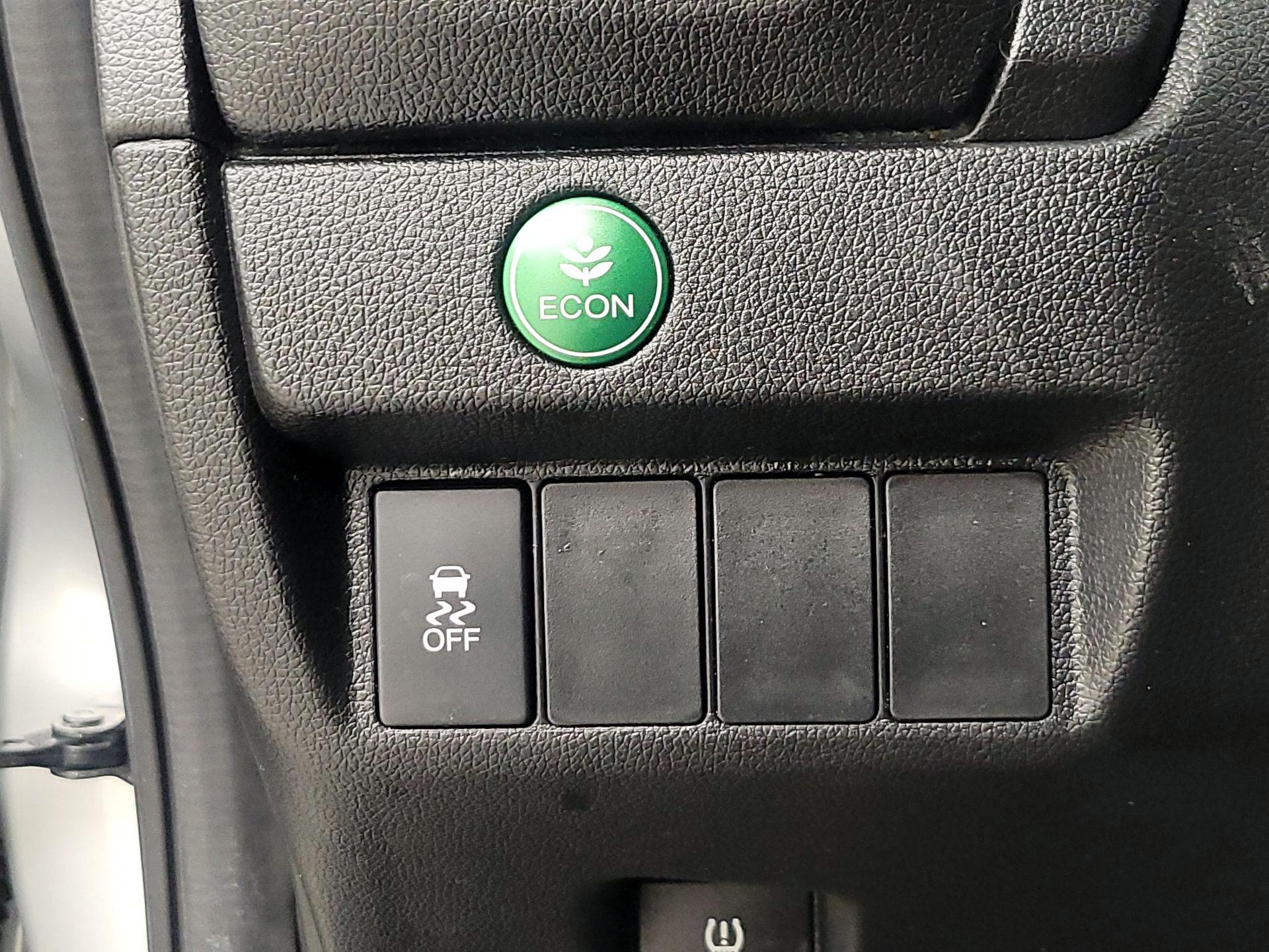 Thumbnail: 2016 Honda Fit - 13