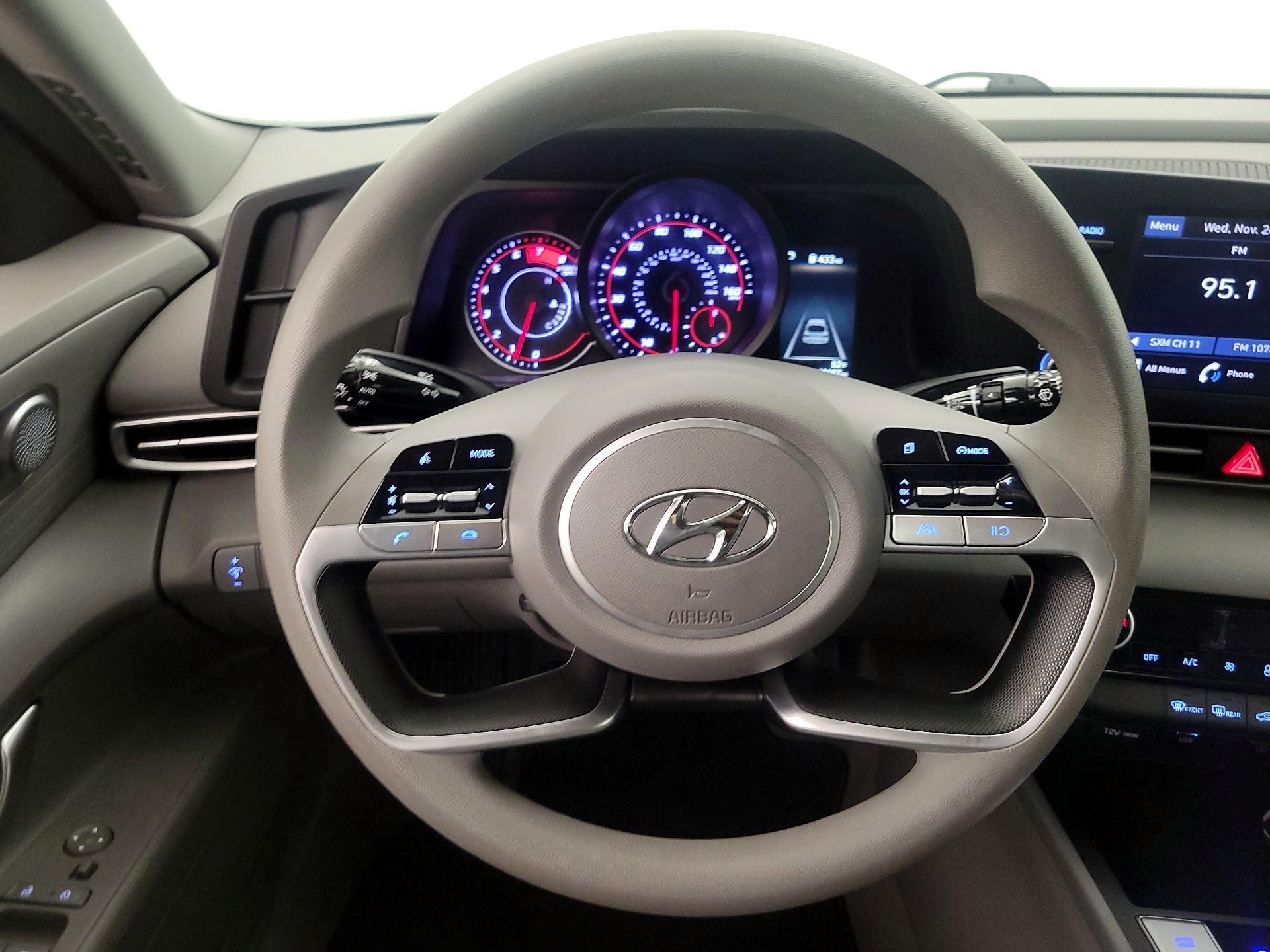 Thumbnail: 2023 Hyundai Elantra - 10