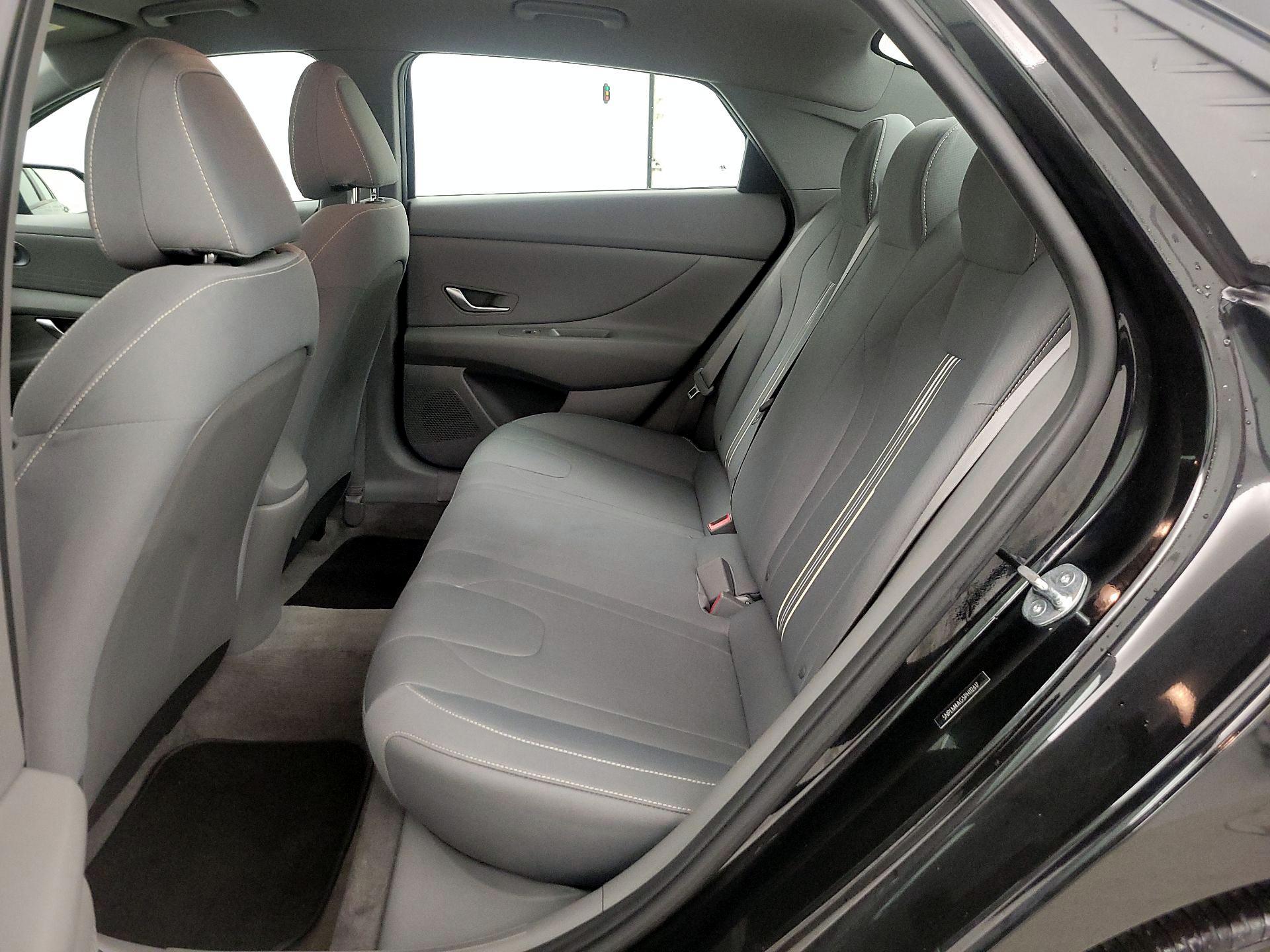 Thumbnail: 2023 Hyundai Elantra - 19