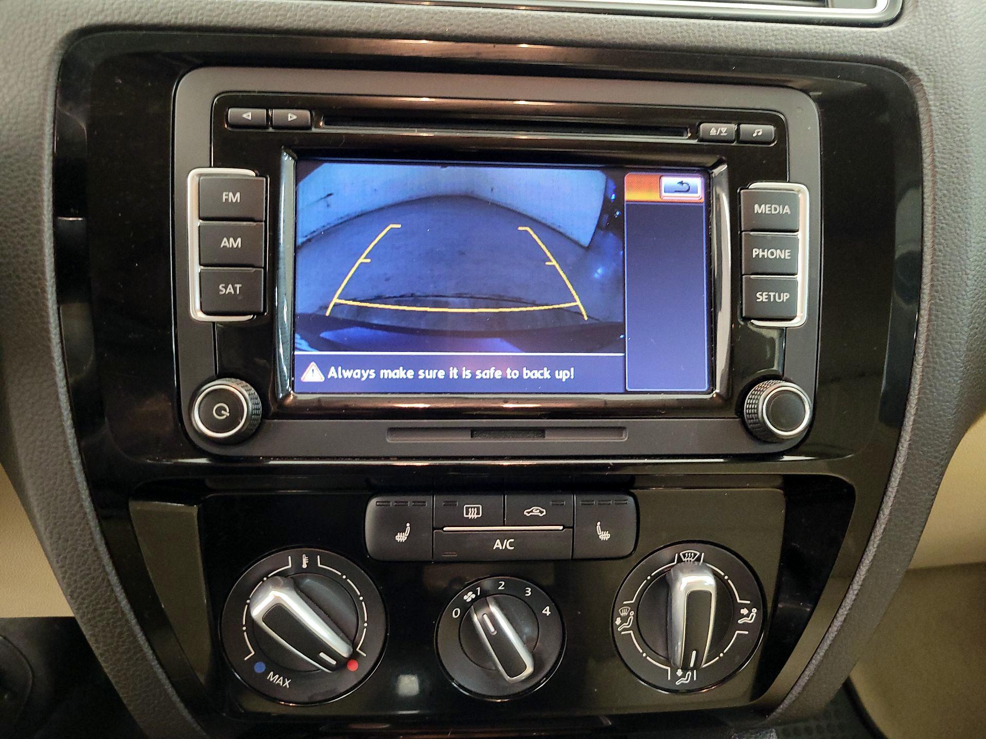 Thumbnail: 2015 Volkswagen Jetta - 14