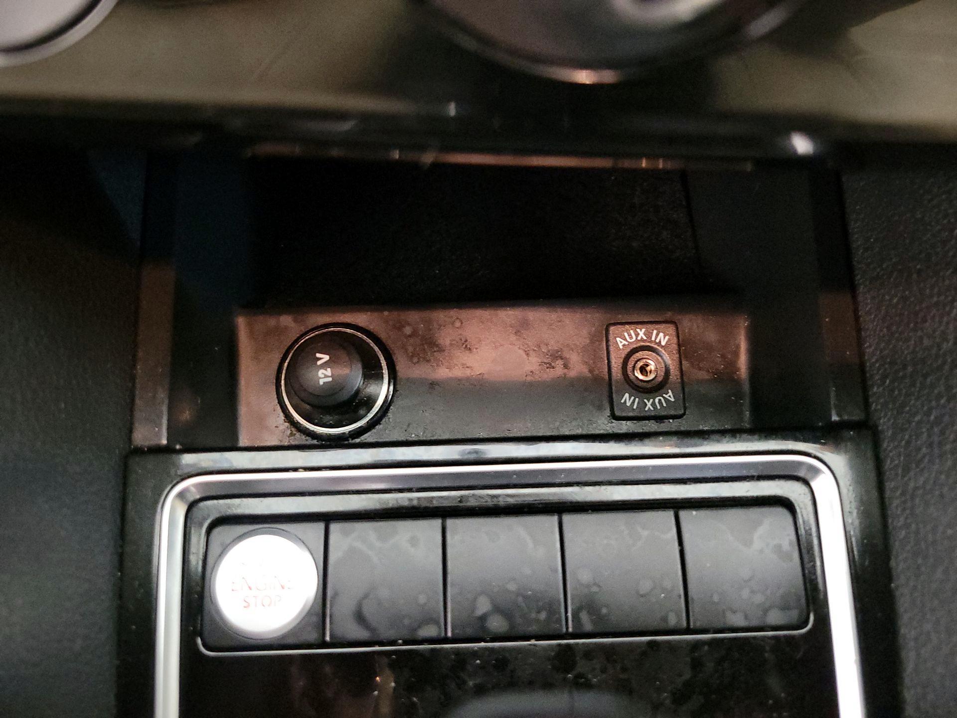 Thumbnail: 2015 Volkswagen Jetta - 18