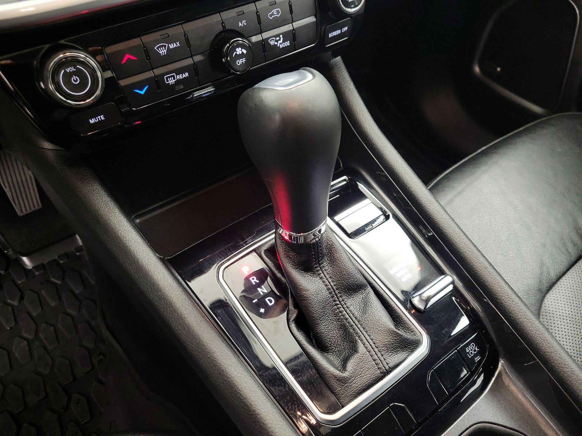 Thumbnail: 2022 Jeep Compass - 17