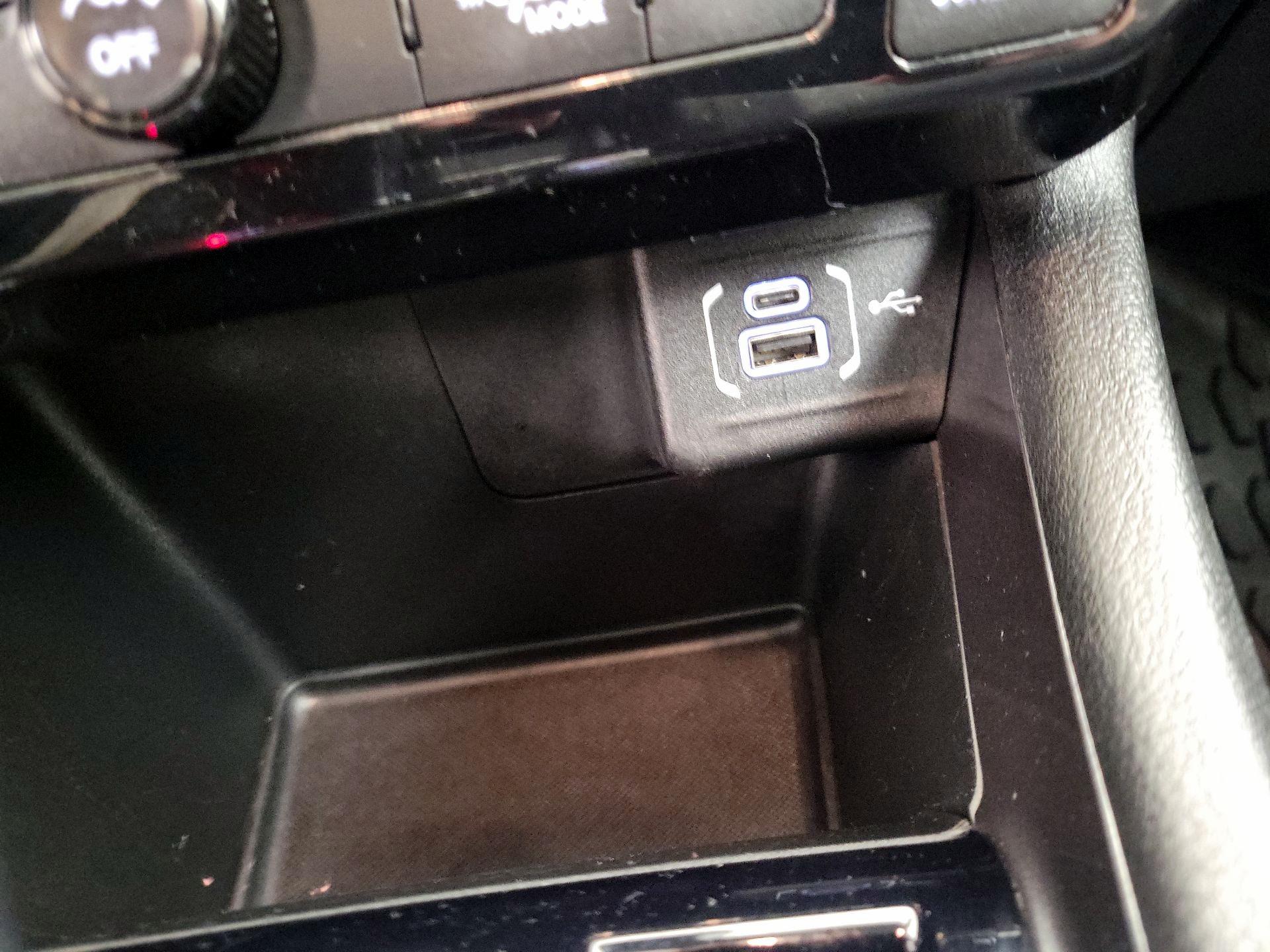 Thumbnail: 2022 Jeep Compass - 18