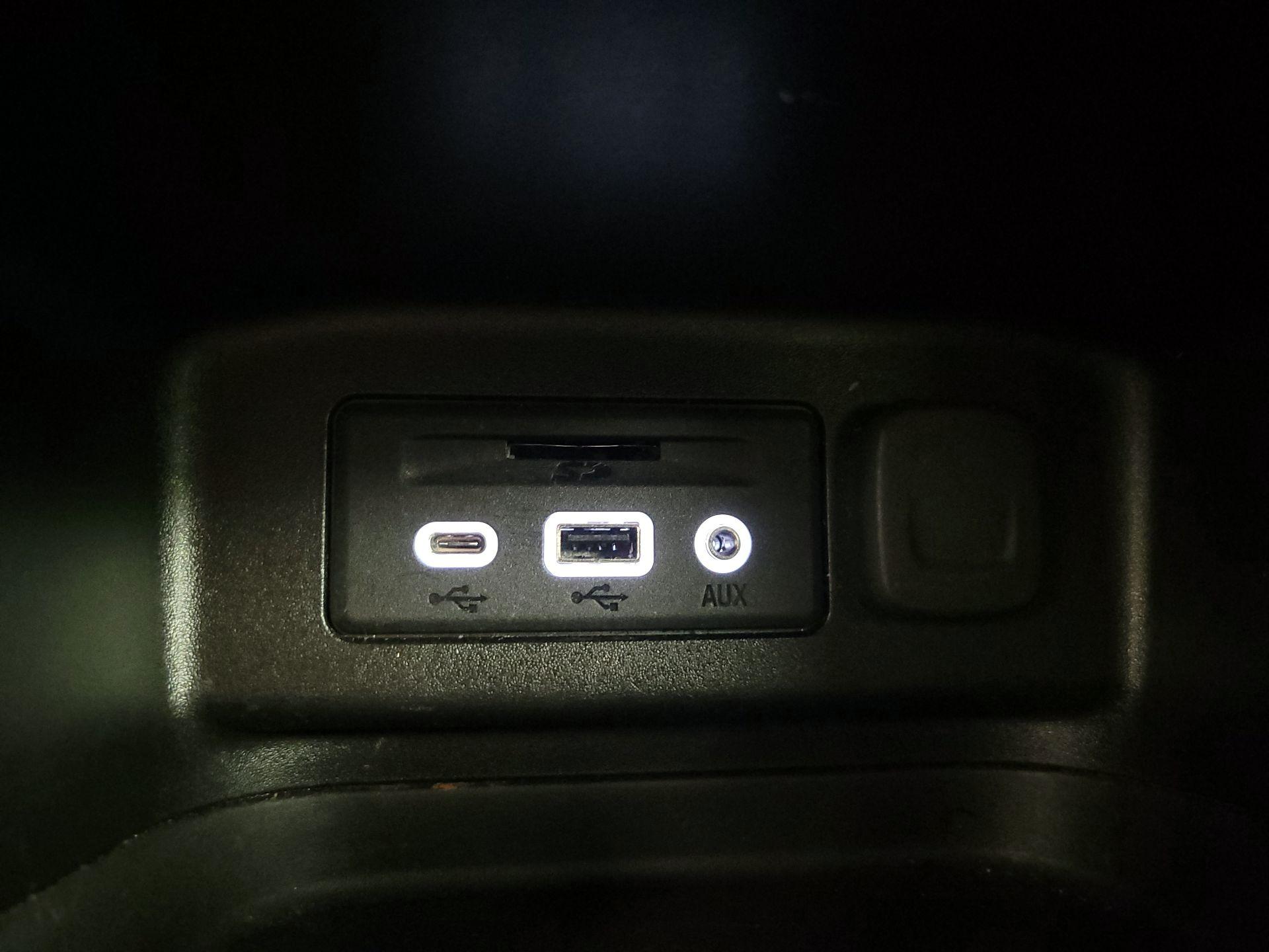 Thumbnail: 2022 Chevrolet Equinox - 18