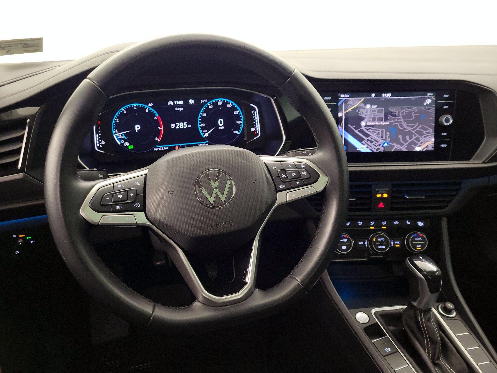 Thumbnail: 2022 Volkswagen Jetta - 10