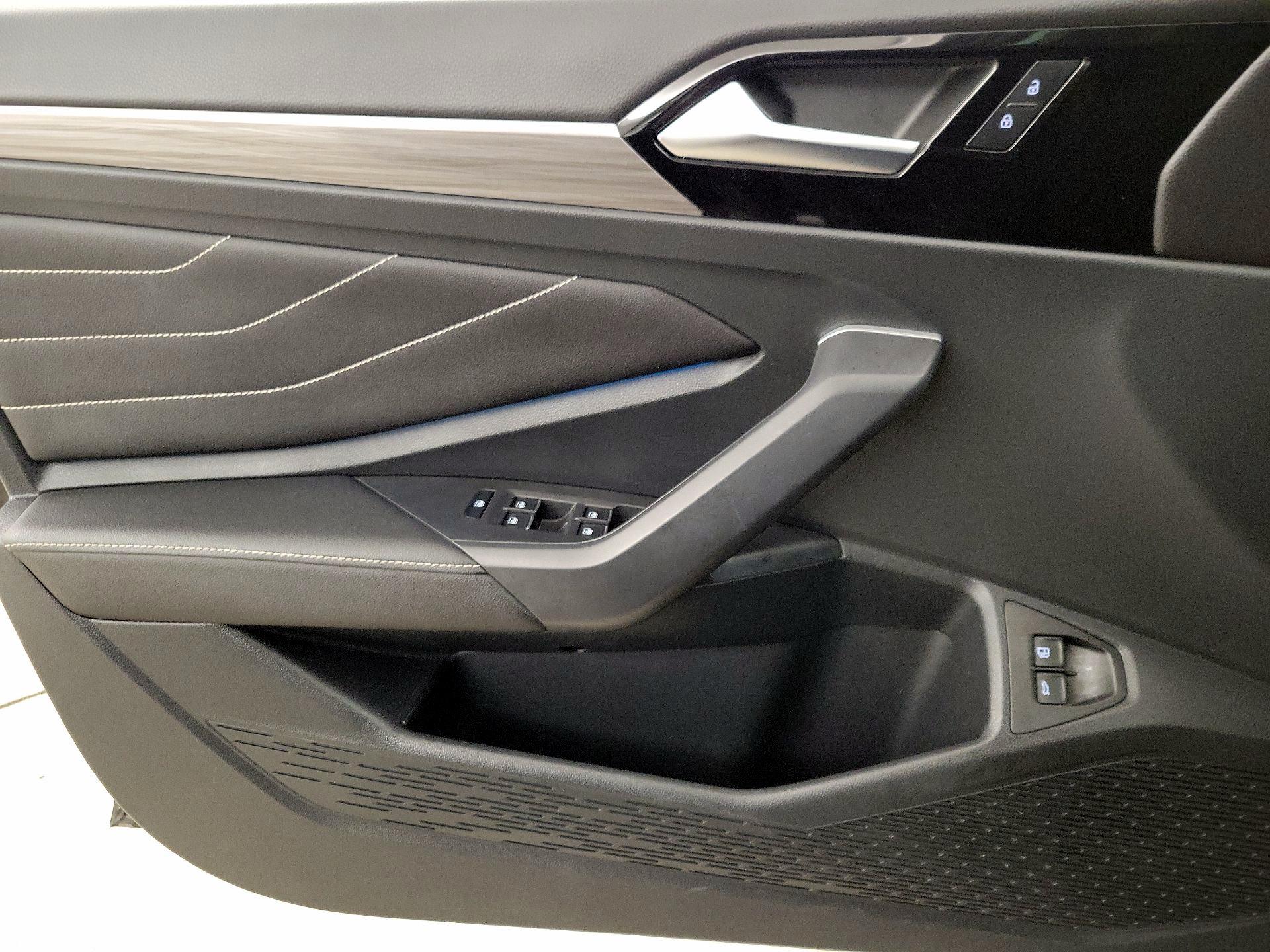 Thumbnail: 2022 Volkswagen Jetta - 12