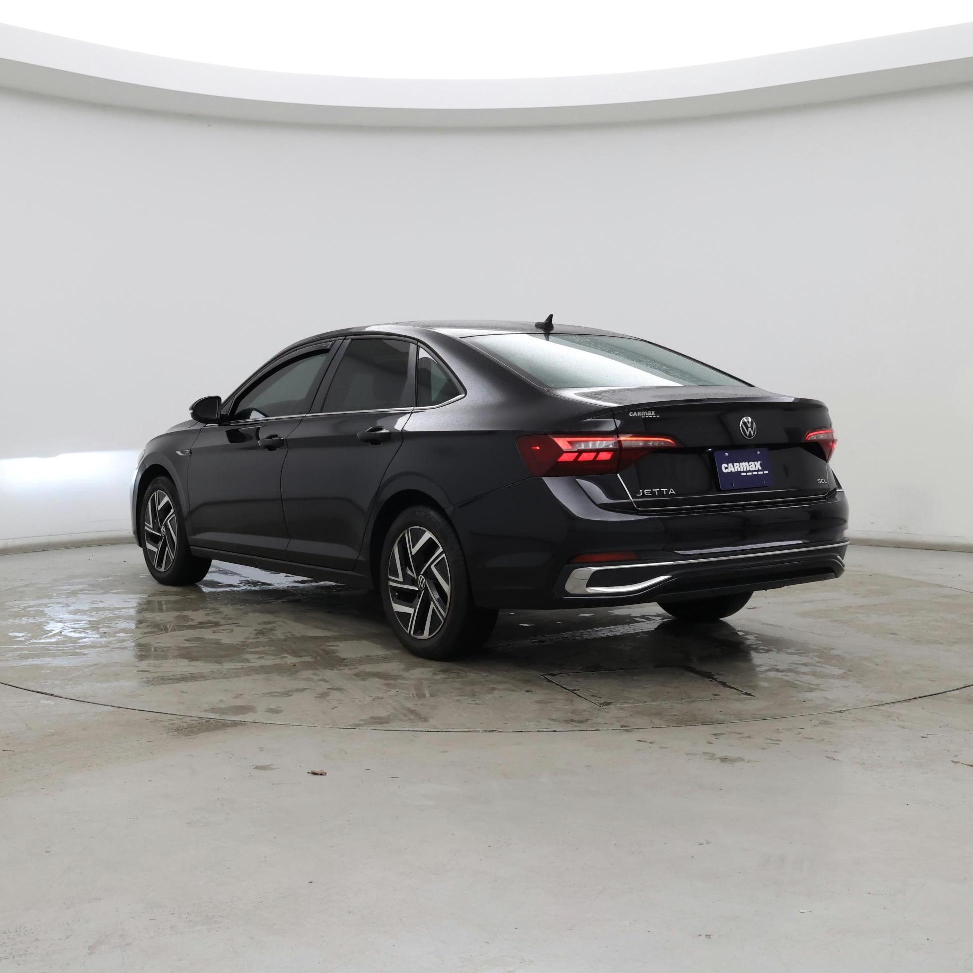 Thumbnail: 2022 Volkswagen Jetta - 2