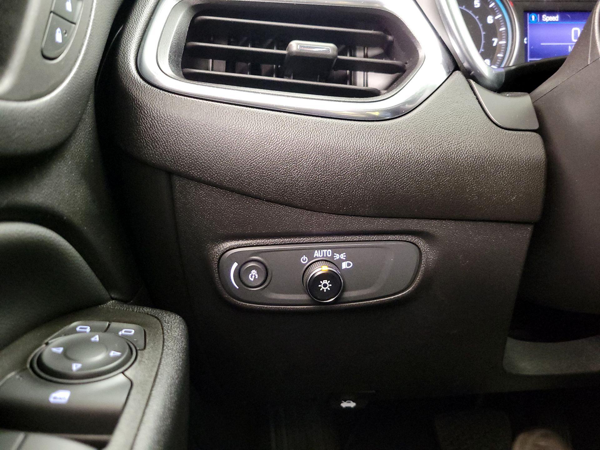 Thumbnail: 2022 Chevrolet Equinox - 13