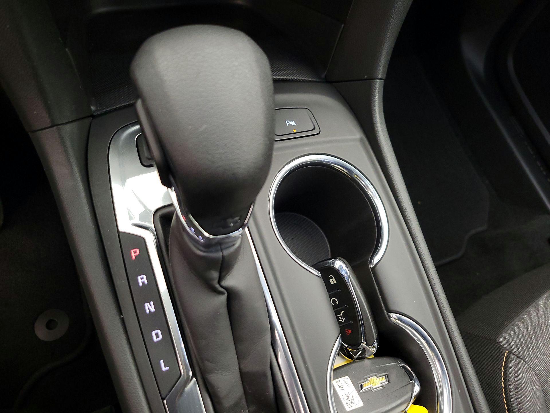 Thumbnail: 2022 Chevrolet Equinox - 17