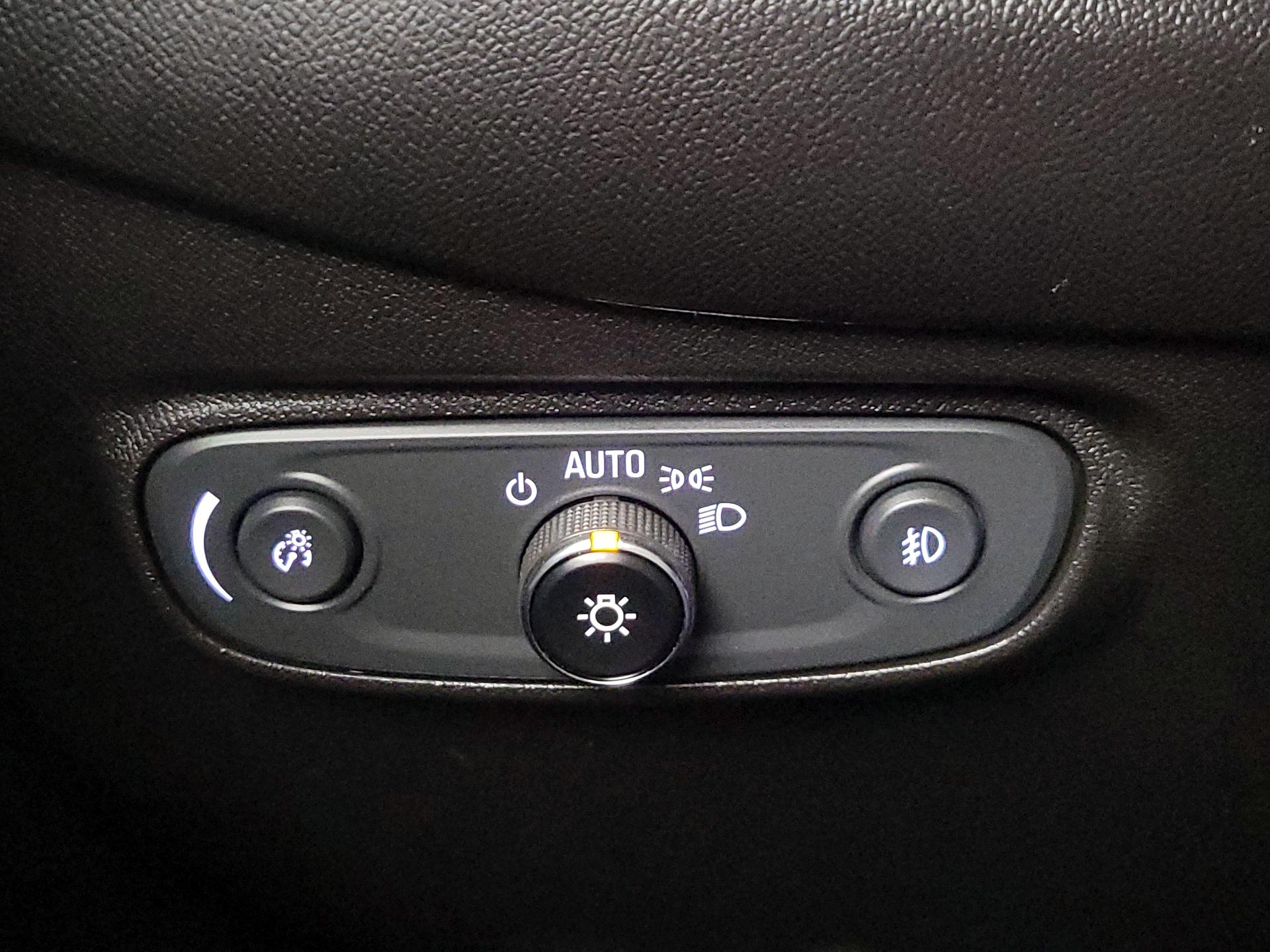 Thumbnail: 2020 Chevrolet Equinox - 13