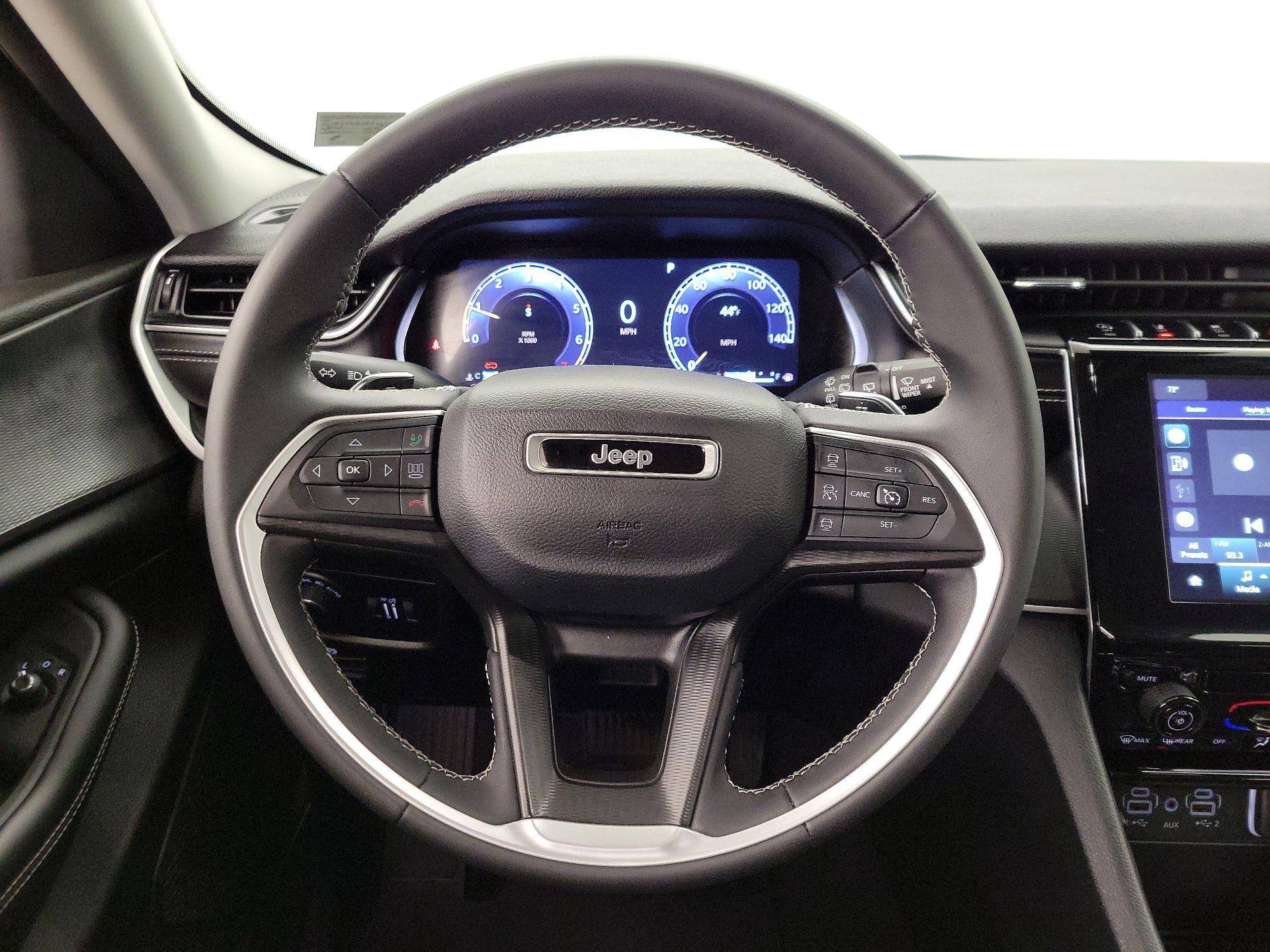 Thumbnail: 2023 Jeep Grand Cherokee - 10