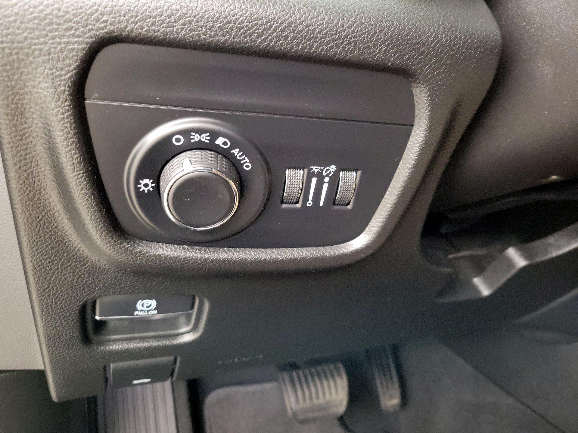 Thumbnail: 2023 Jeep Grand Cherokee - 13