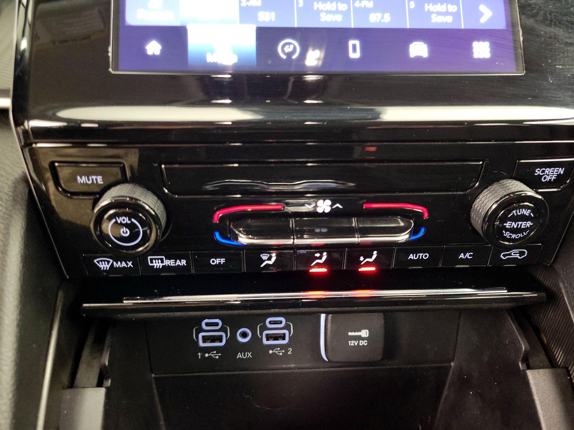 Thumbnail: 2023 Jeep Grand Cherokee - 16