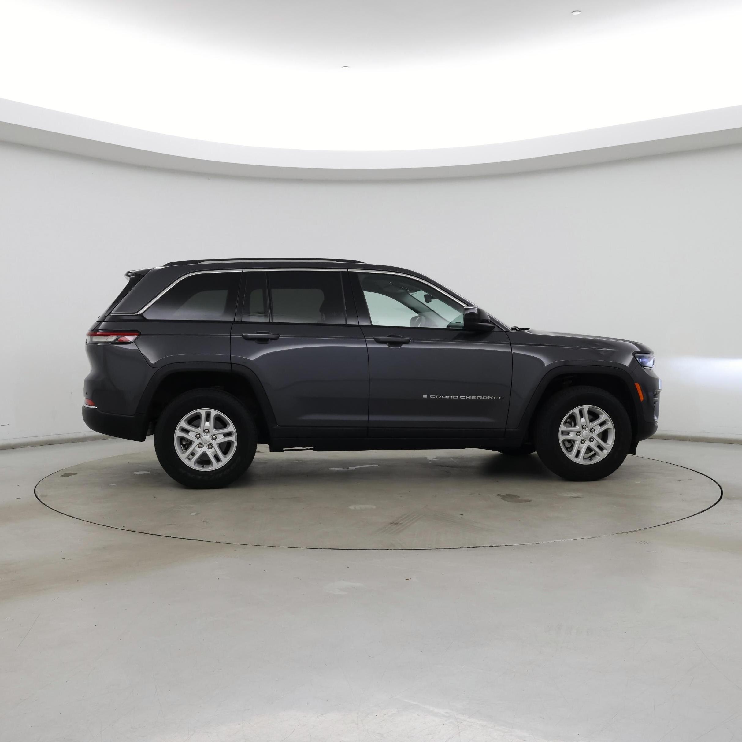 Thumbnail: 2023 Jeep Grand Cherokee - 7